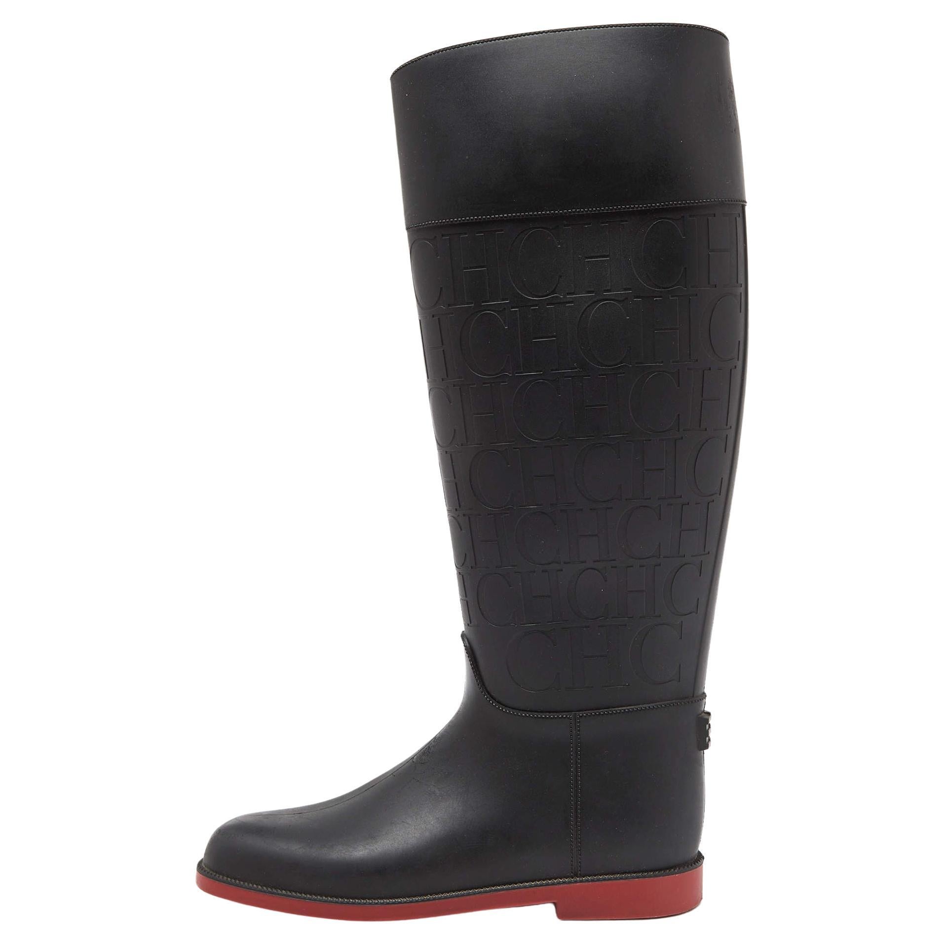 CH Carolina Herrera Black Embossed Rubber Rain Boots Size 38 For Sale