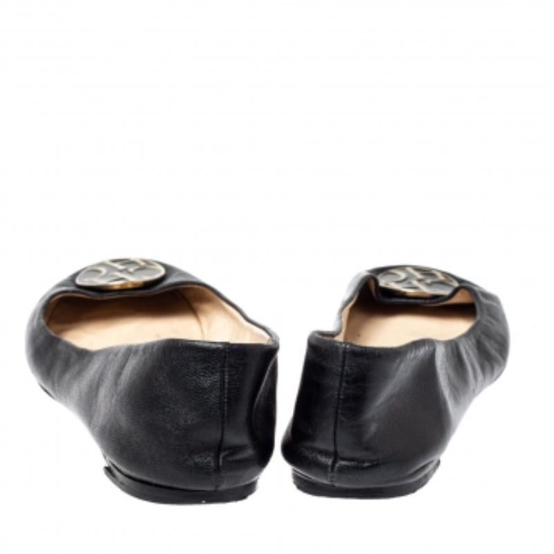 CH Carolina Herrera Black Leather Ballet Flats Size 36 For Sale 3