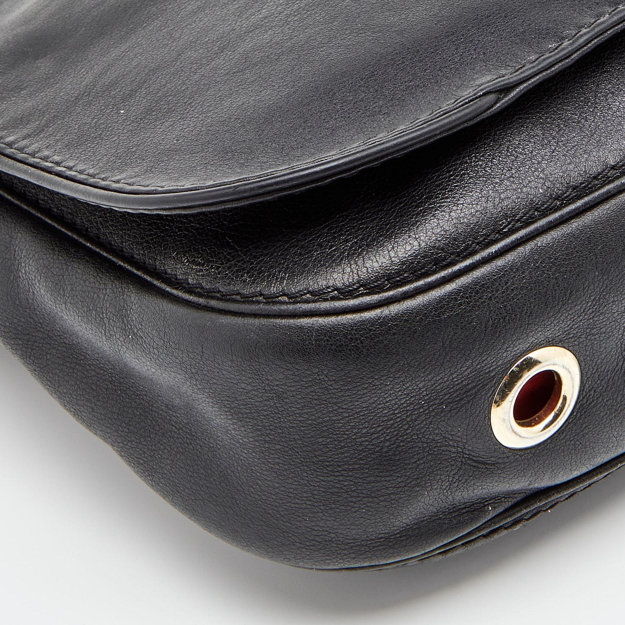 Women's CH Carolina Herrera Black Leather Chain Flap Shoulder Bag
