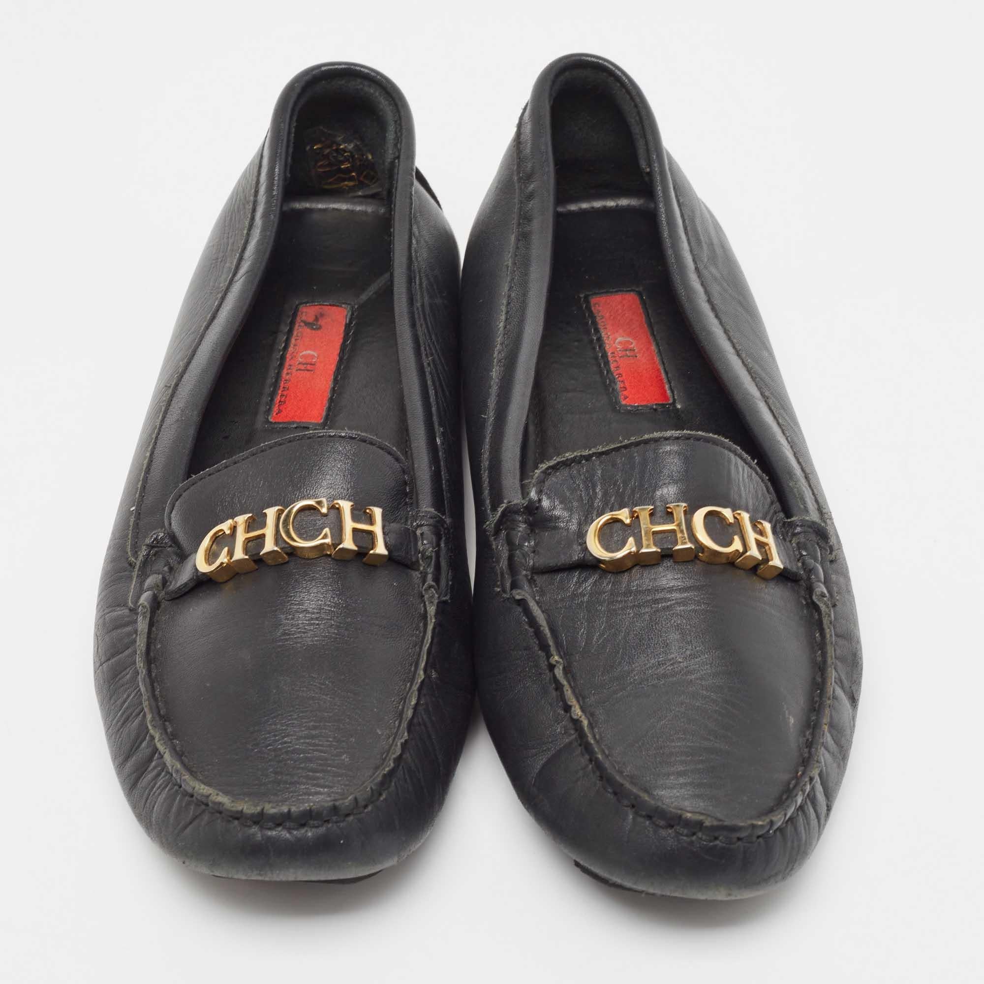 Nero CH Carolina Herrera Mocassini in pelle nera con logo CHCH taglia 40 in vendita