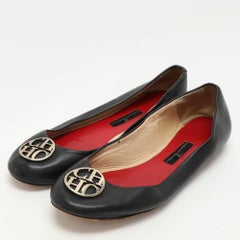 CH Carolina Herrera Black Leather Logo Embellished Ballet Flats Size 39