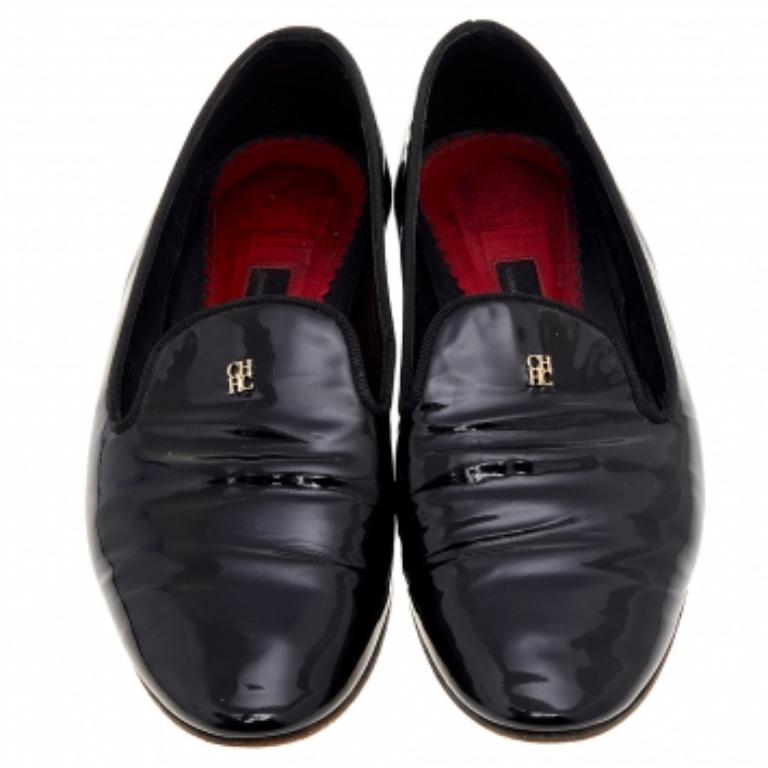 CH Carolina Herrera Mocassini da fumo in pelle verniciata nera taglia 37 in vendita 2