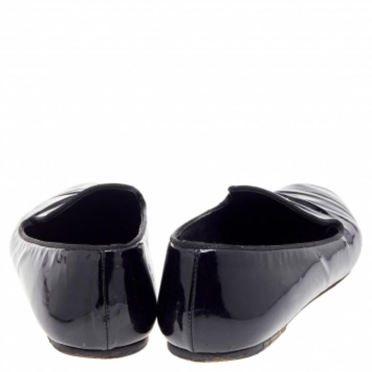 CH Carolina Herrera Mocassini da fumo in pelle verniciata nera taglia 37 in vendita 3