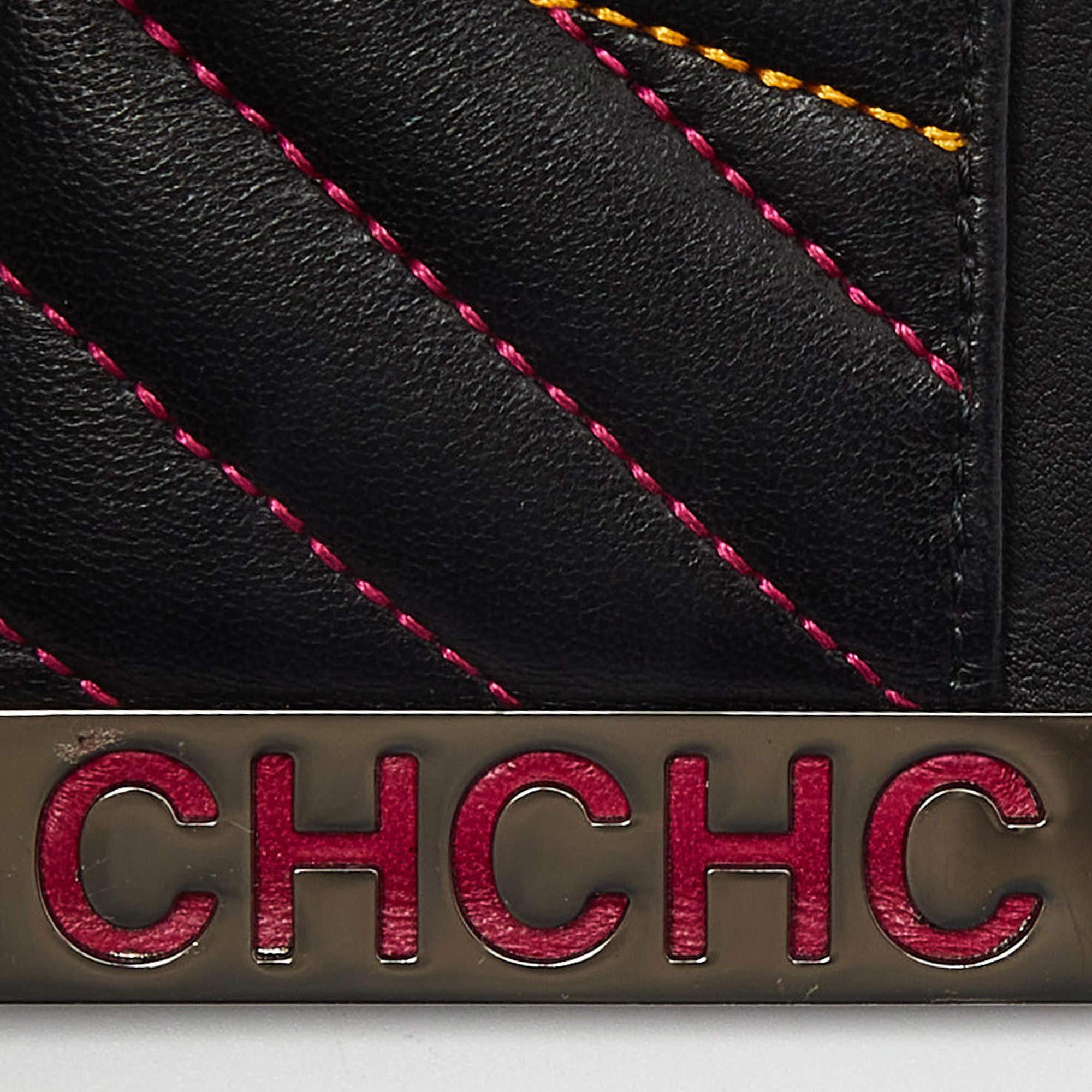 CH Carolina Herrera Schwarzer gesteppter Kartenetui aus Leder im Angebot 2
