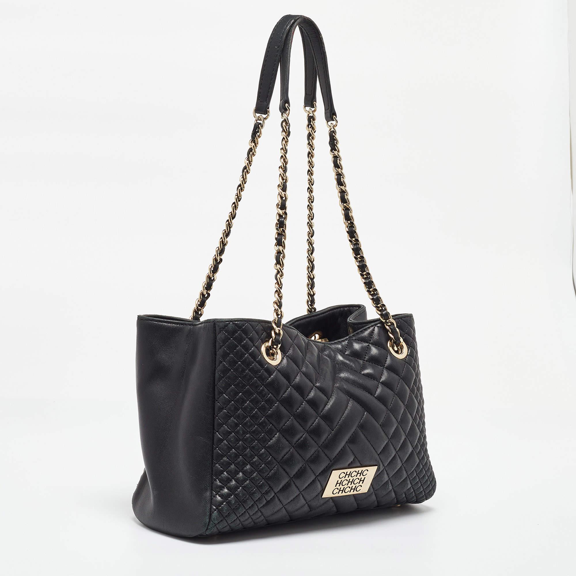 CH Carolina Herrera Black Quilted Leather Chain Tote In Fair Condition In Dubai, Al Qouz 2