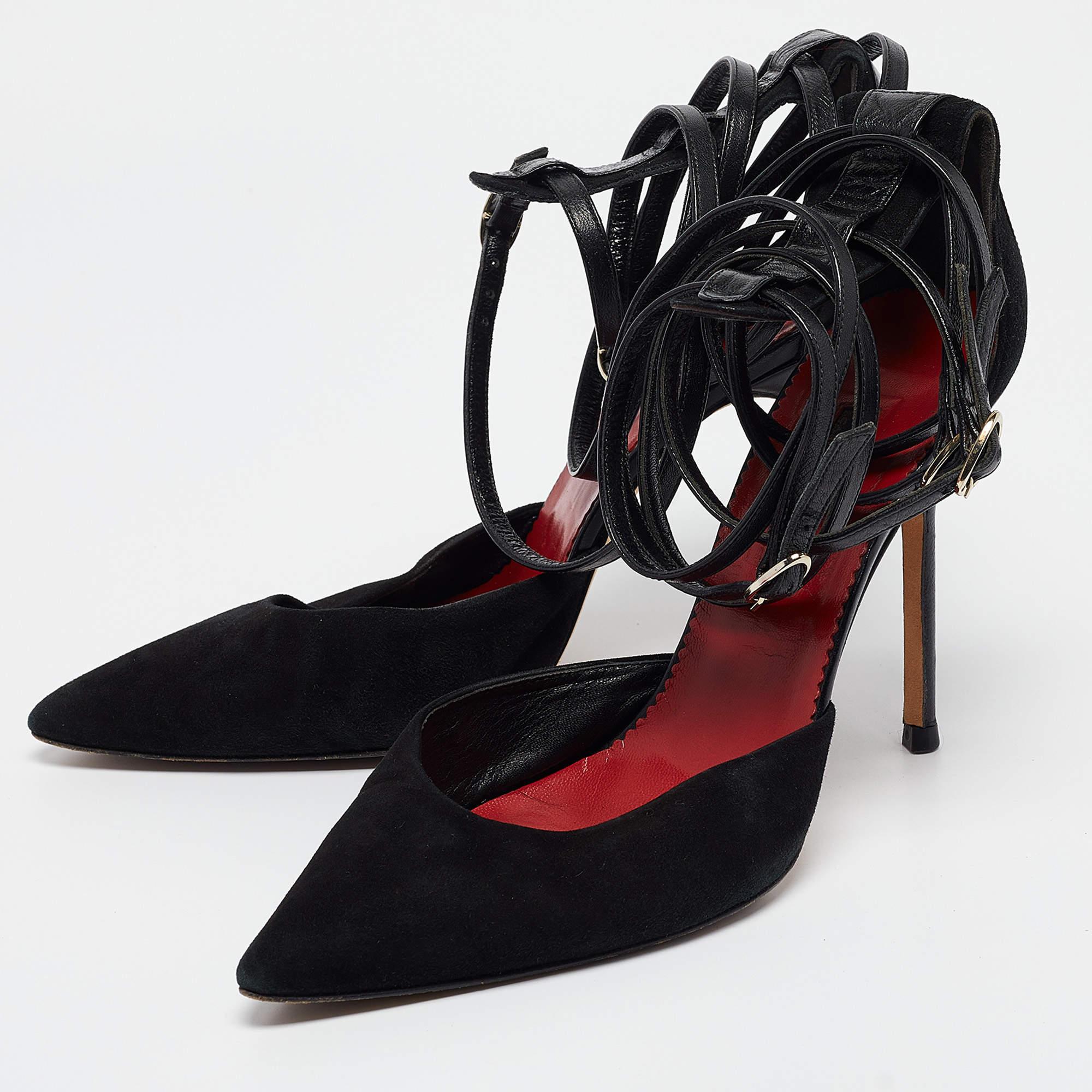 Setzen Sie mit diesen Designer-Pumps ein schickes Stil-Statement. Mit ihren robusten Absätzen und strapazierfähigen Sohlen sind sie perfekt für Ihre modischen Ausflüge