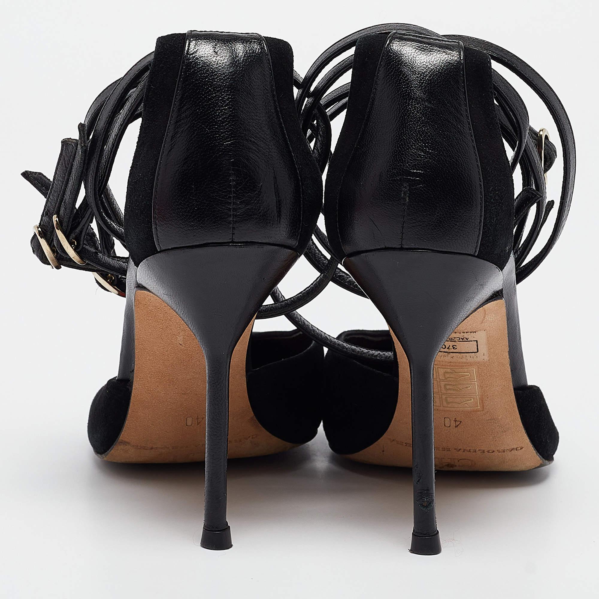 CH Carolina Herrera Schwarze Wildleder-Pumps mit Knöchelverschluss Größe 40 im Angebot 1