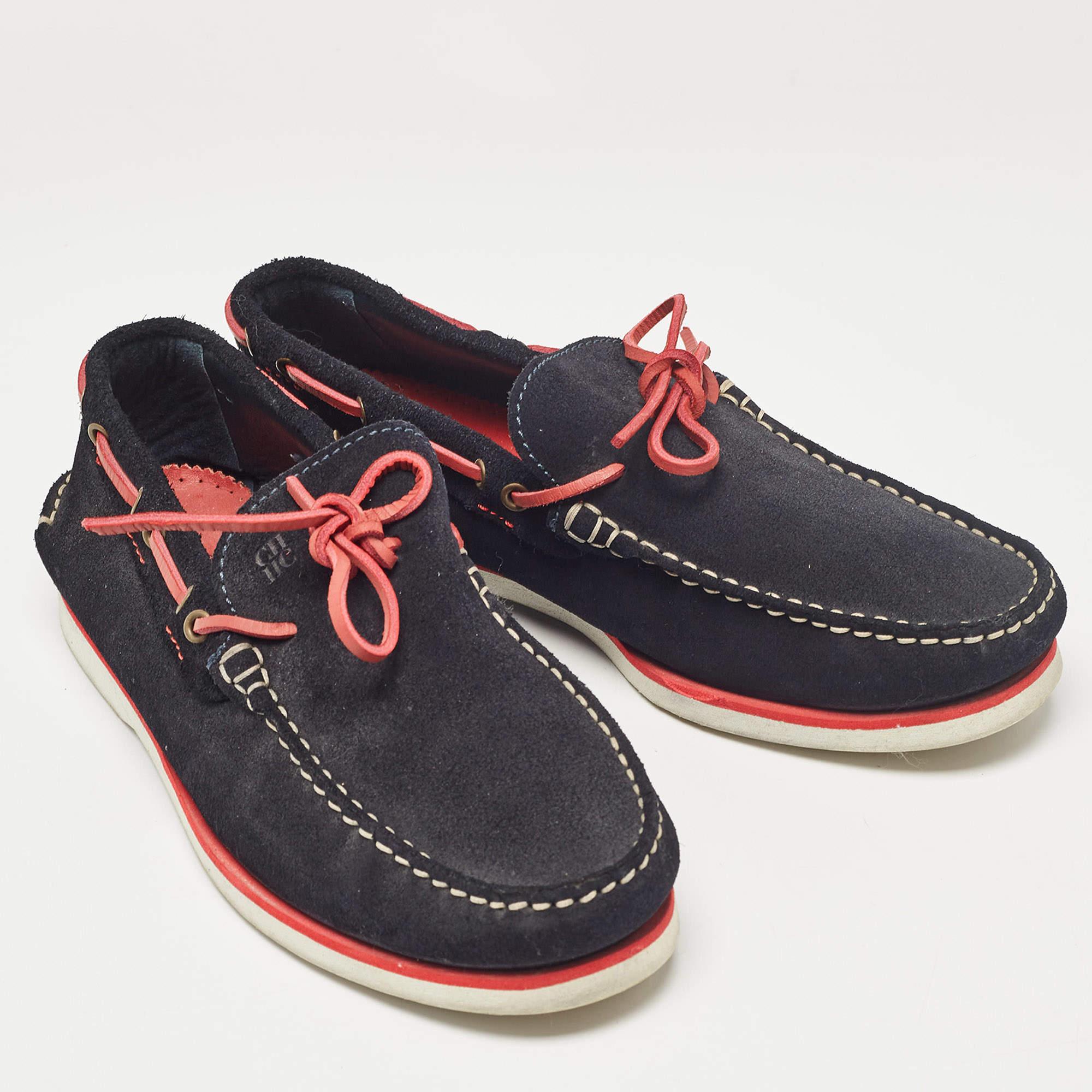 CH Carolina Herrera Chaussons en daim noirs  Mocassins taille 41 Bon état - En vente à Dubai, Al Qouz 2