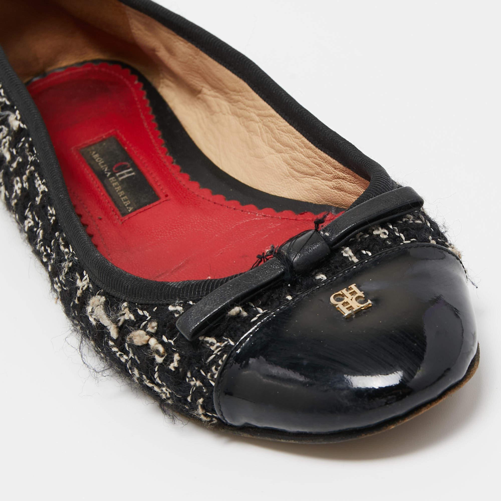 CH Carolina Herrera Bailarinas de tweed negro y charol talla 37 en venta 3