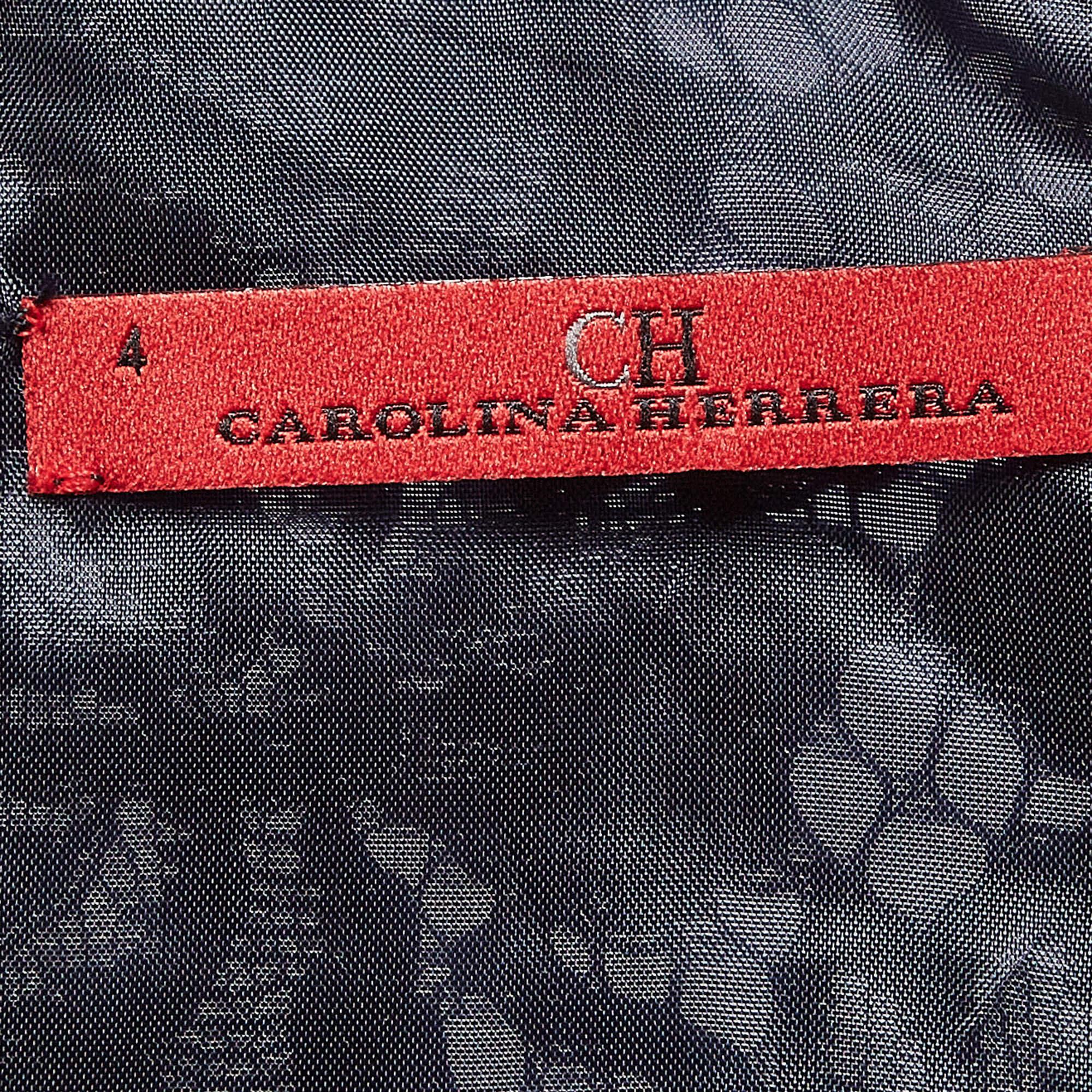 CH Carolina Herrera Blue Lace and Crepe Peplum Top S In Good Condition For Sale In Dubai, Al Qouz 2