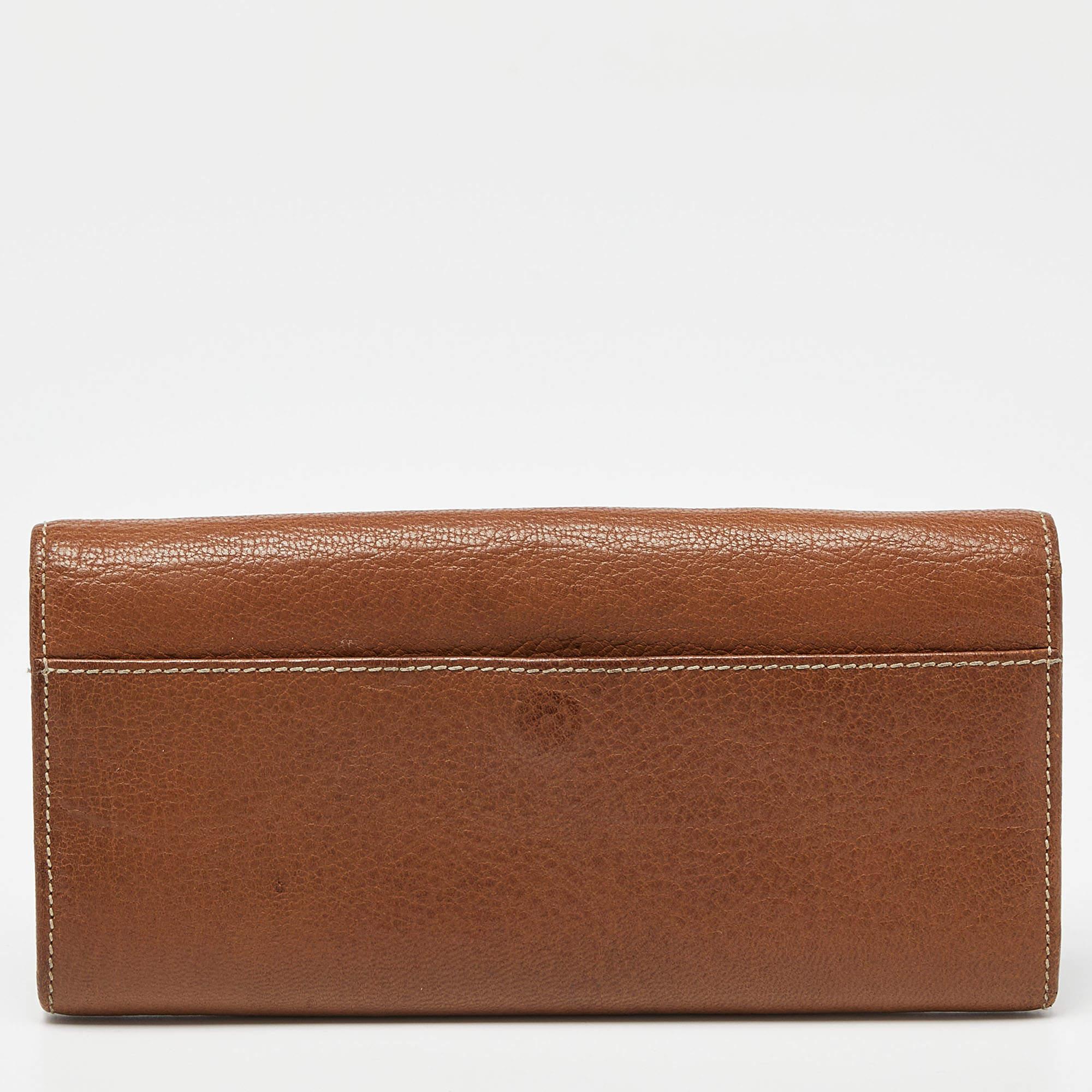 De las mujeres CH Cartera Continental Monograma de Piel Marrón Carolina Herrera