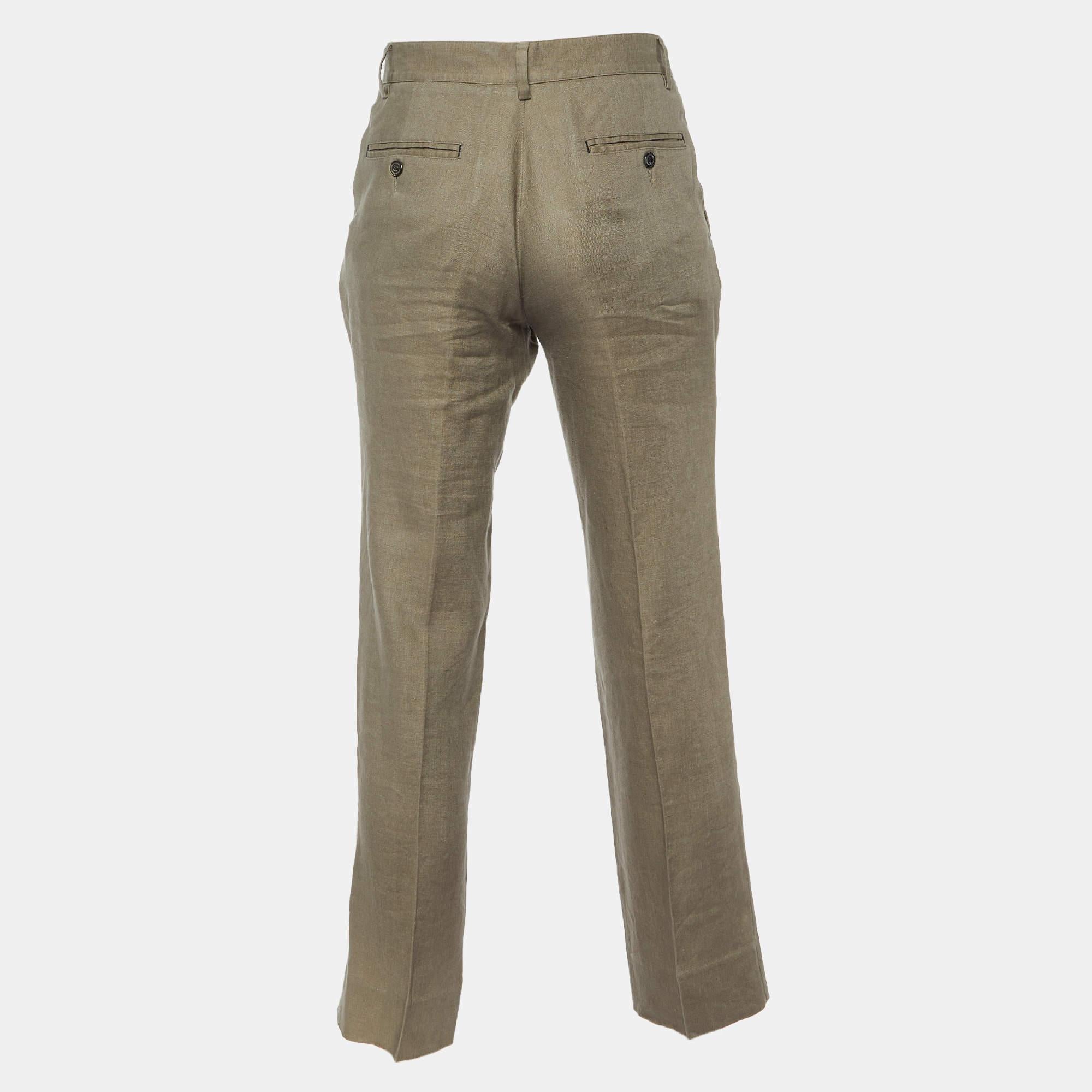 Ce pantalon CH Carolina Herrera assure un style tout en confort. Fabriqué en lin  Le pantalon de coupe régulière en marron a quatre poches et une fermeture à glissière sur le devant.