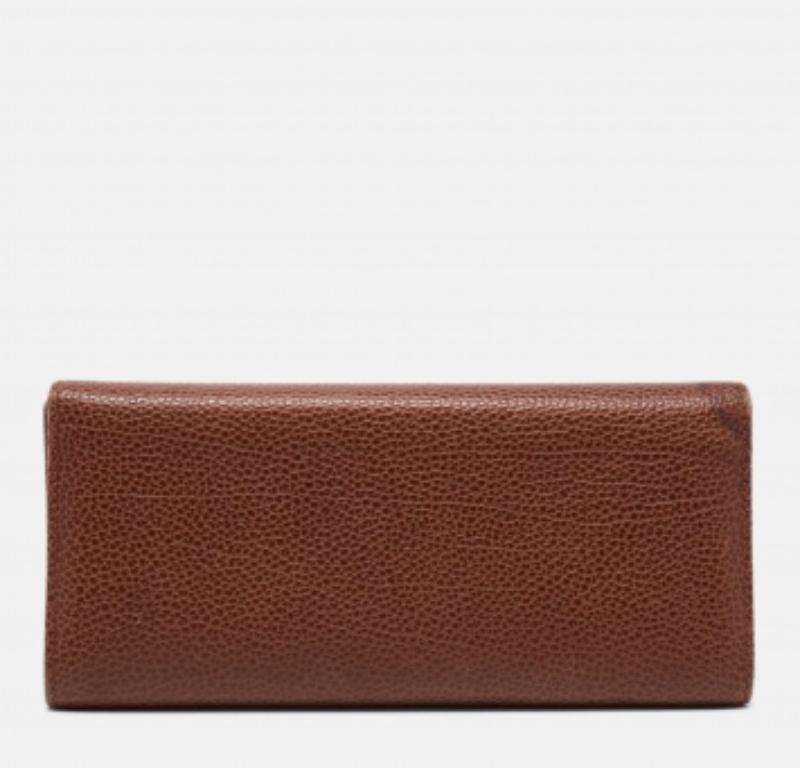 Marron CH Carolina Herrera Portefeuille continental à rabat en cuir monogramme Brown en vente