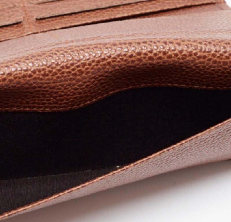 CH Carolina Herrera Portefeuille continental à rabat en cuir monogramme Brown en vente 4
