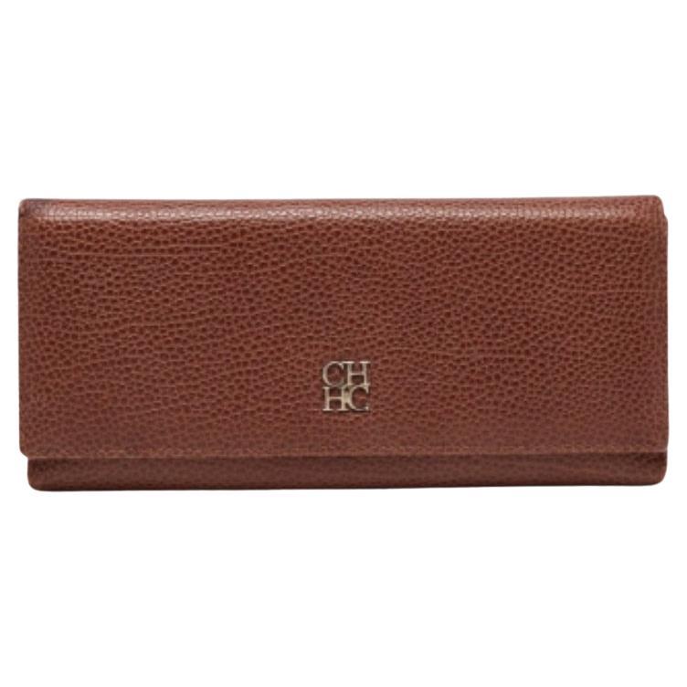 CH Carolina Herrera Portefeuille continental à rabat en cuir monogramme Brown
