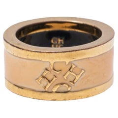 CH Carolina Herrera Cream Enamel Gold Tone Band Ring Size 56
