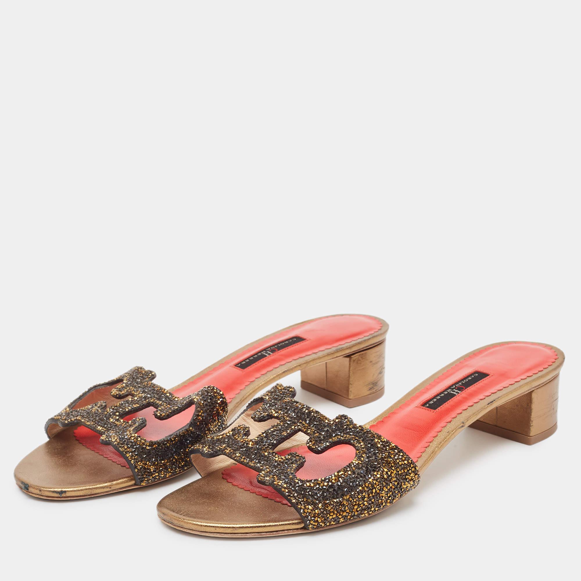A classic pair of sandals is a must have in every collection and when the design is by CH Carolina Herrera it is sure to add a statement of luxury to your wardrobe. These sandals are sure to delight