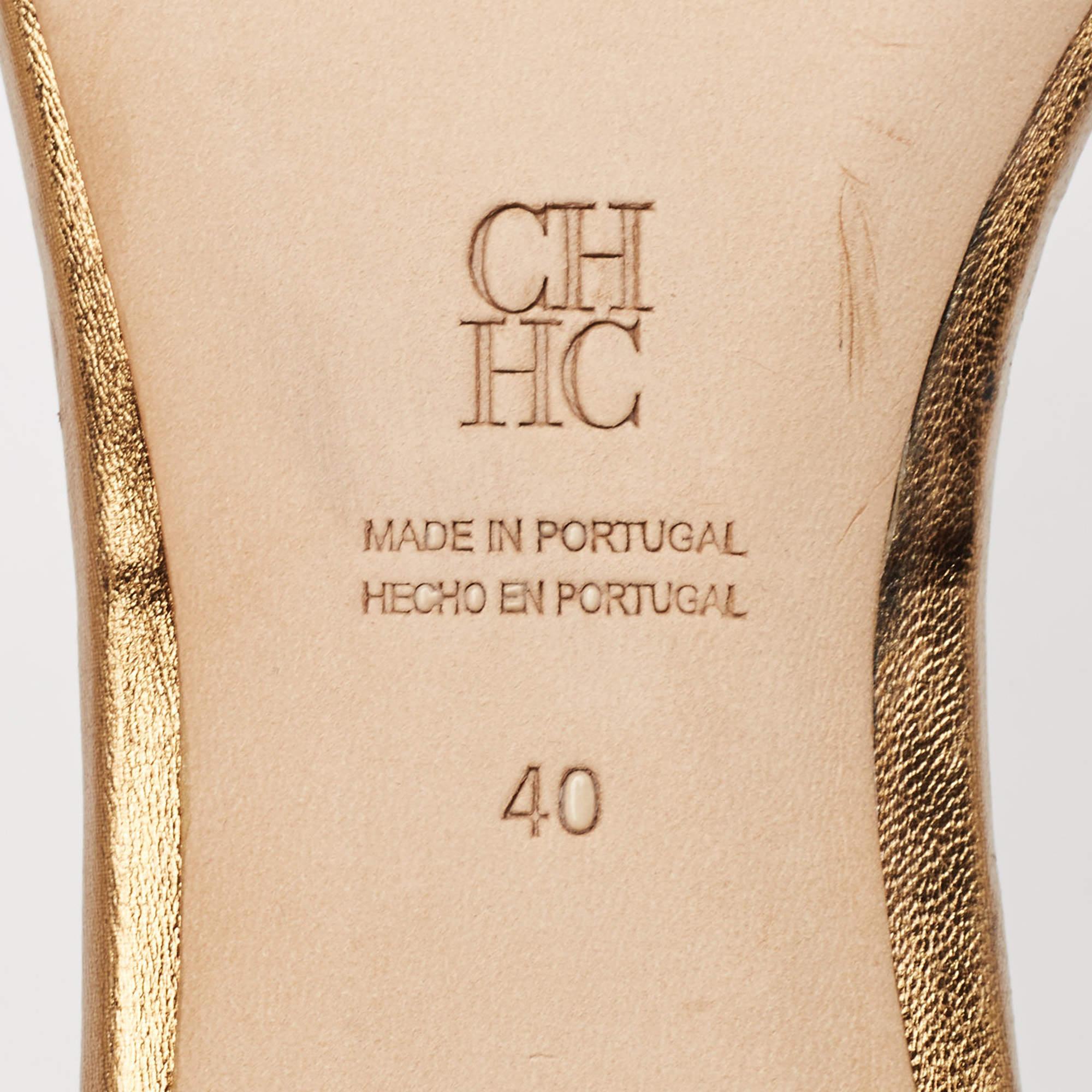 CH Carolina Herrera Crystal Embellished Leather Insignia Slide Sandals Size 40 For Sale 2