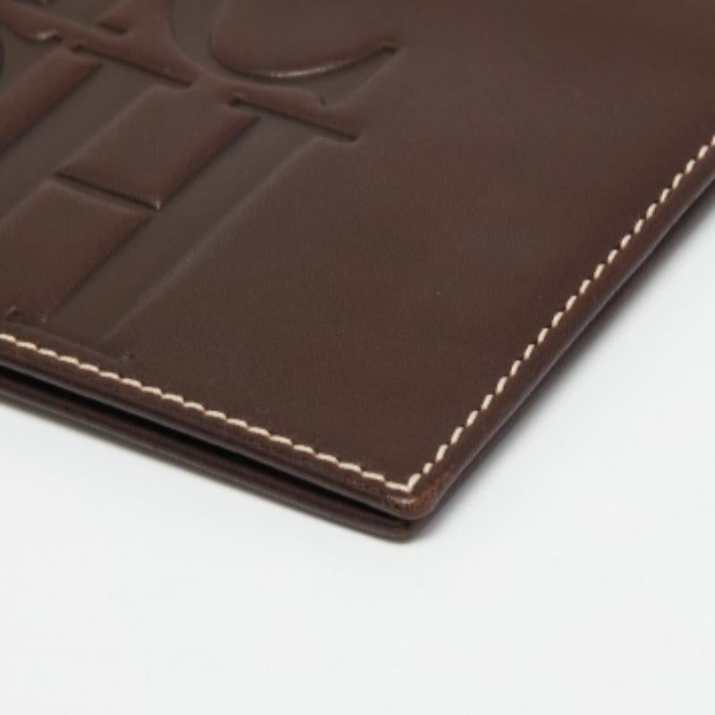 CH Carolina Herrera Portefeuille compact bifold en cuir Brown foncé en vente 2