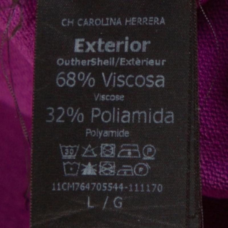 CH Carolina Herrera Cardigan con cintura in maglia elasticizzata color fucsia L.L. In condizioni buone in vendita a Dubai, Al Qouz 2
