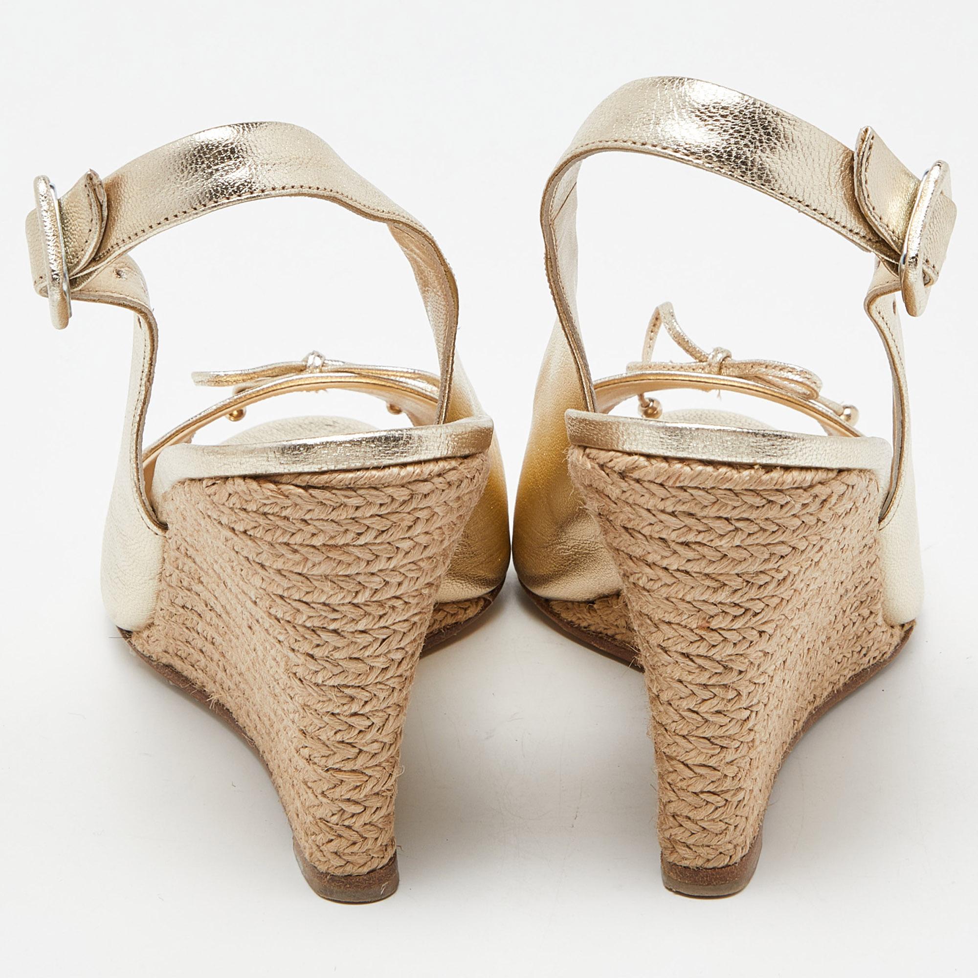 CH Carolina Herrera Gold Leather Ankle Strap Wedge Sandals Size 39 1