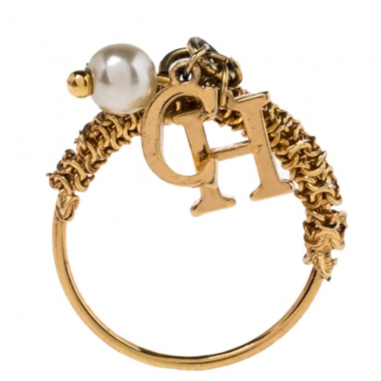CH Carolina Herrera Gold Tone Logo Charms Ring Size EU 50.5 In Good Condition For Sale In Dubai, Al Qouz 2