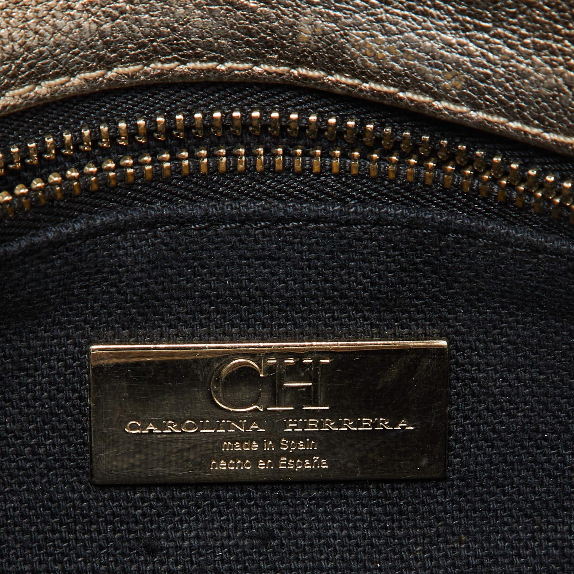 CH Carolina Herrera Metallic Gold Quilted Leather Flap Clutch 4