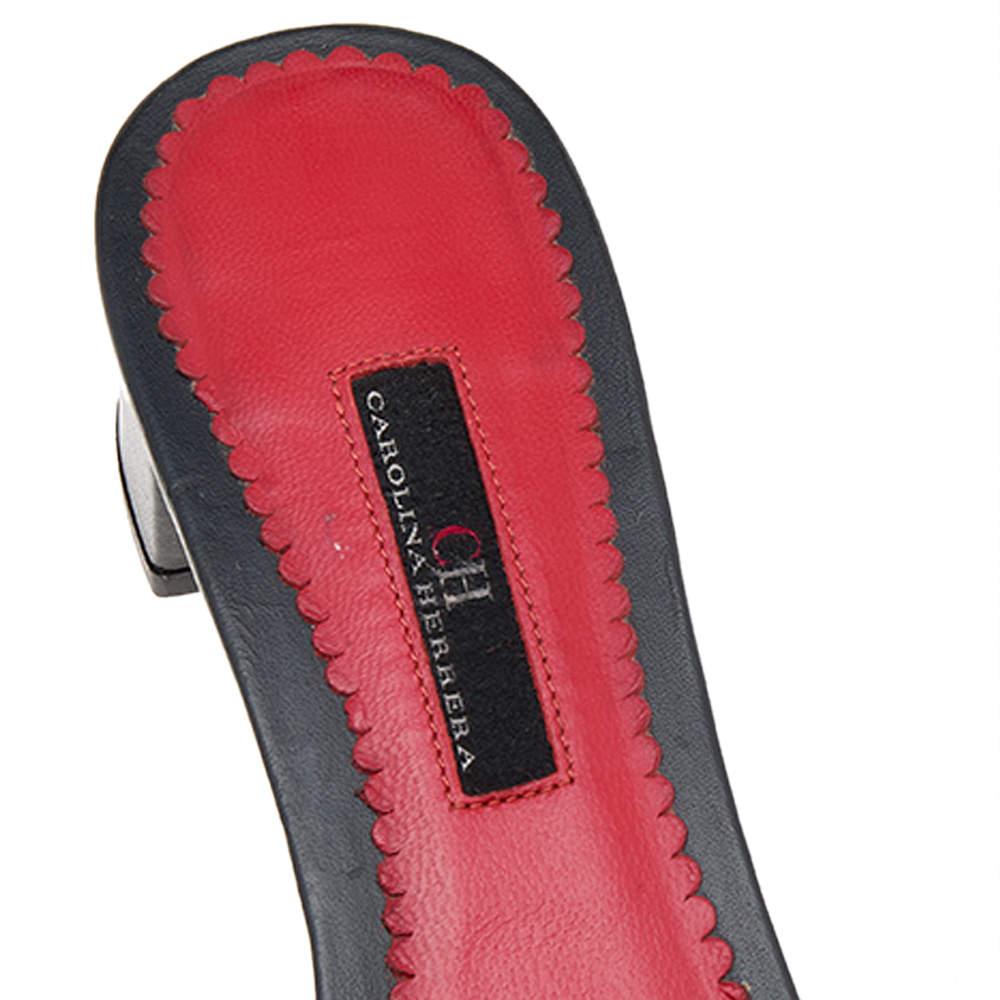 CH Carolina Herrera Monogram Leather Traveller Locked Slide Sandals Size 37 2