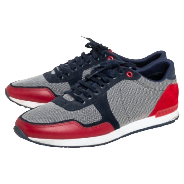 These multicolor sneakers from CH Carolina Herrera are just what you need to add to your style. They are crafted from leather, fabric, and suede and feature round toes and lace-ups on the vamps. They offer a comfortable fit with their fabric-lined