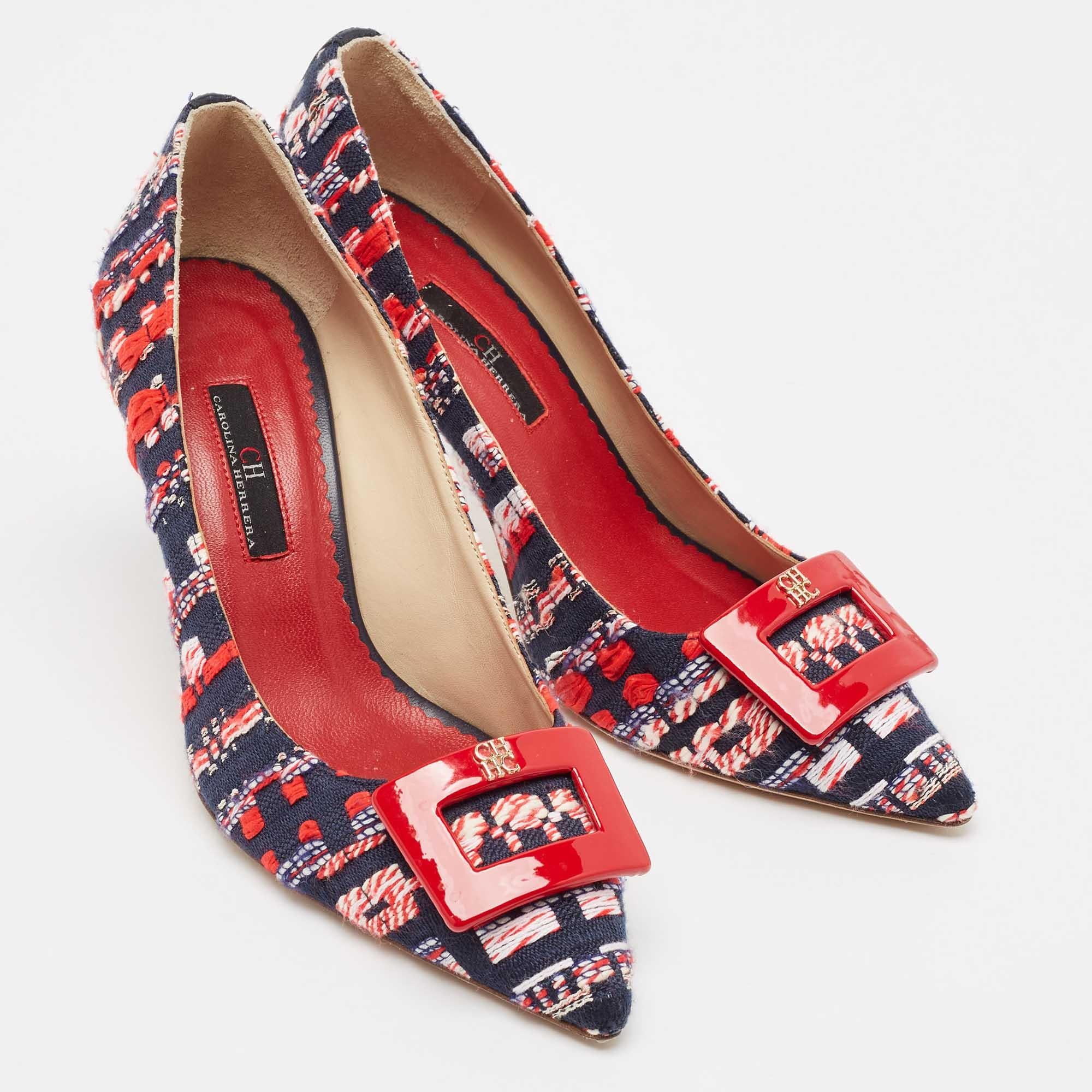 CH Carolina Herrera Multicolor Tweed Fabric Pointed Toe Pumps Size 37 In Good Condition In Dubai, Al Qouz 2
