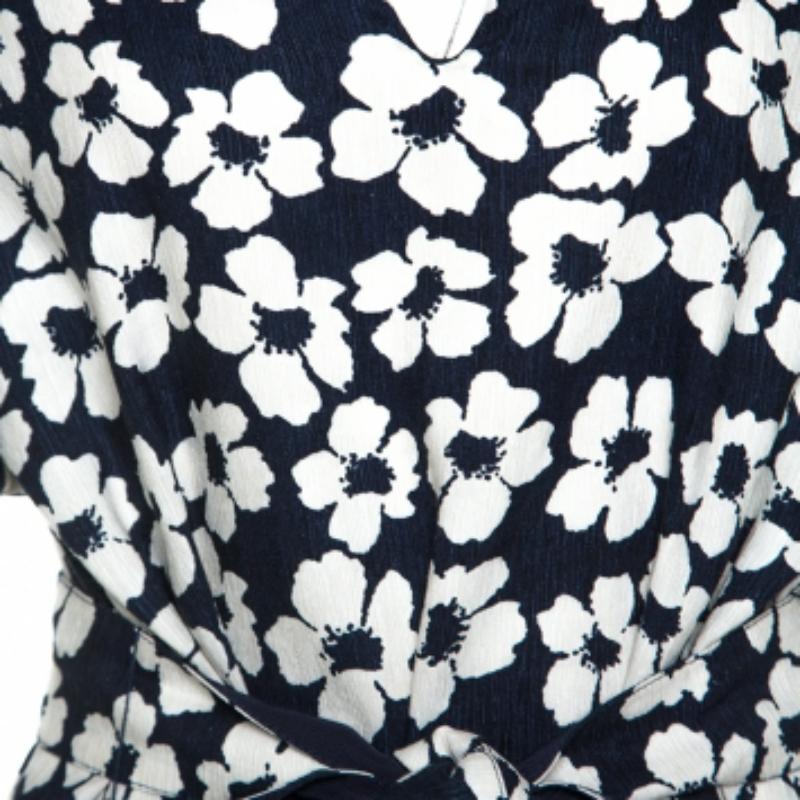 CH Carolina Herrera Marineblaues Kleid aus Seiden- und Leinenmischung mit Blumendruck M im Angebot 1