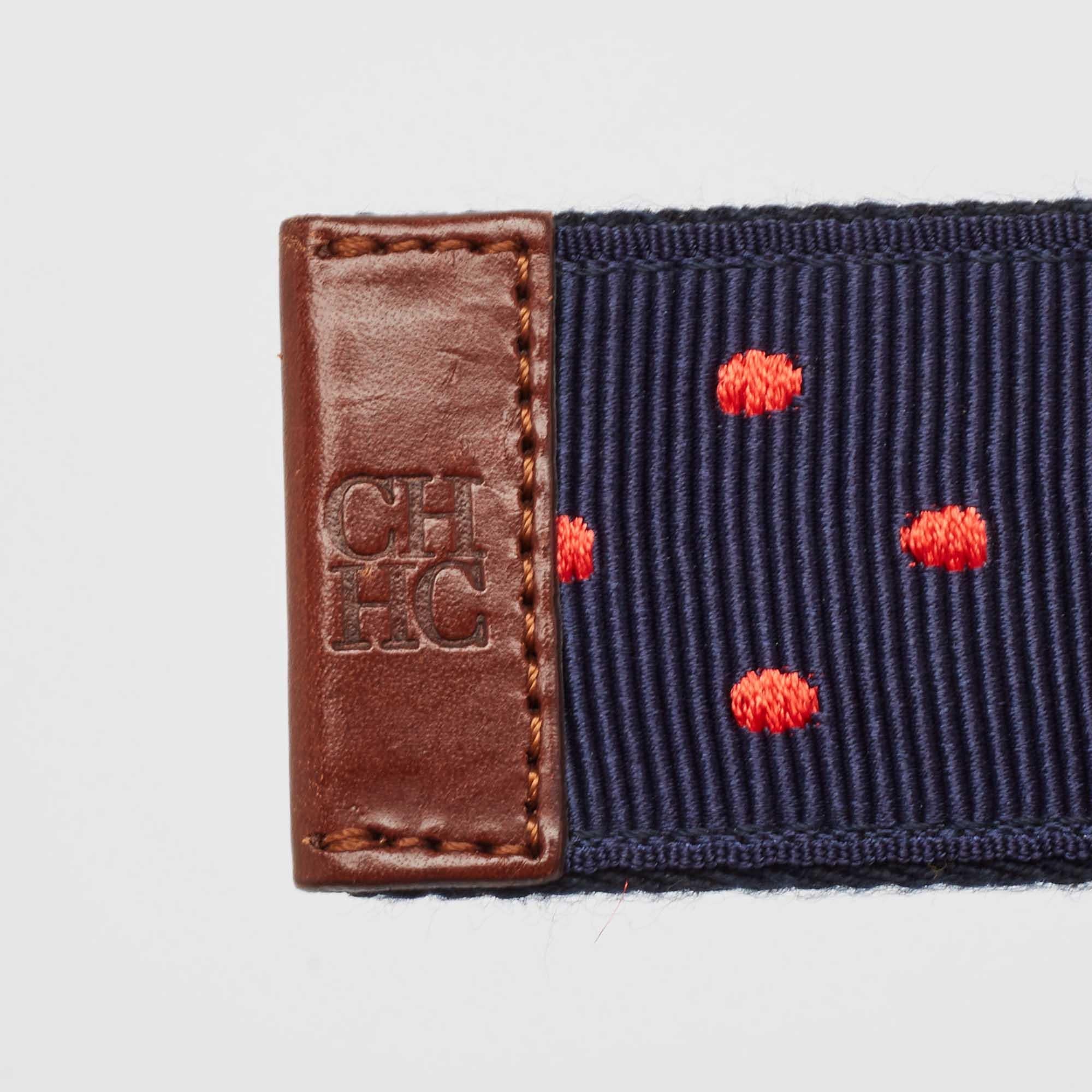 CH Carolina Herrera Cinturón de Grosgrain de Lunares Azul Marino/Rojo 90 CM en Excelente estado para la venta en Dubai, Al Qouz 2