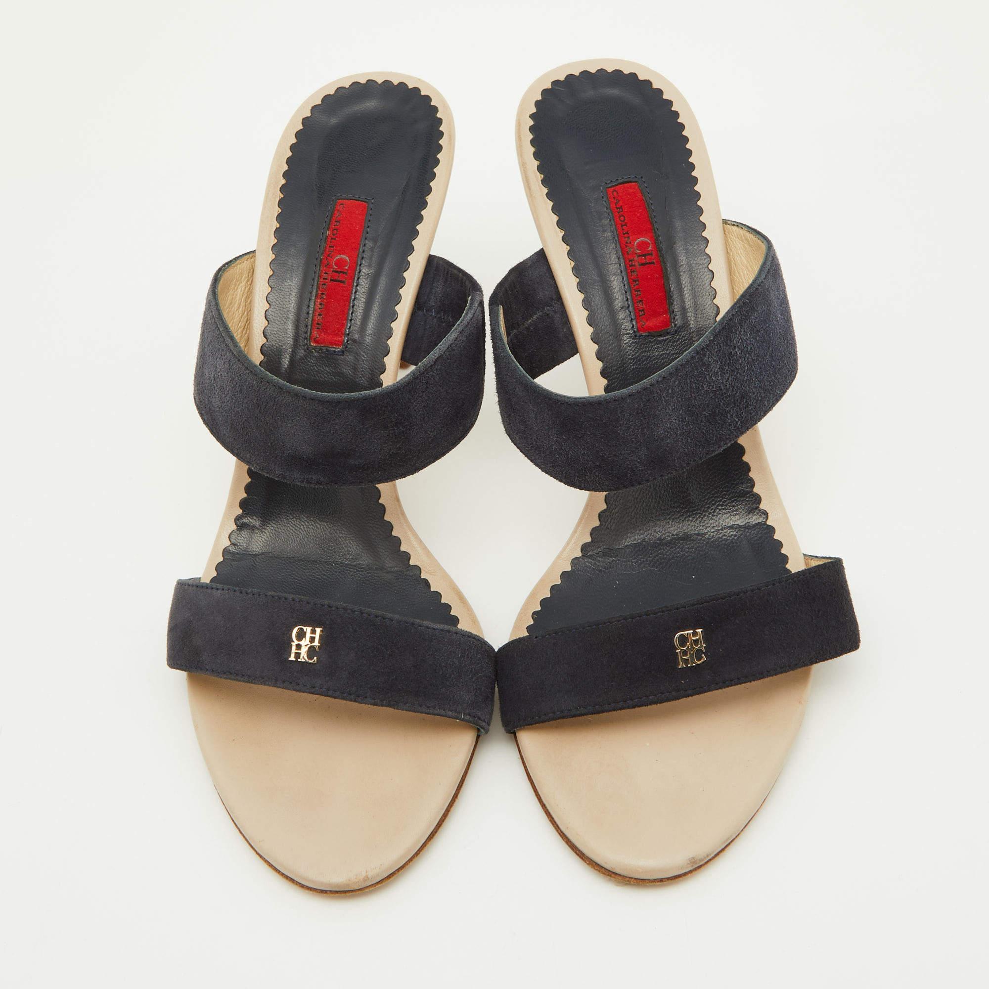 Nero CH Carolina Herrera Sandali in pelle scamosciata blu navy taglia 38 in vendita