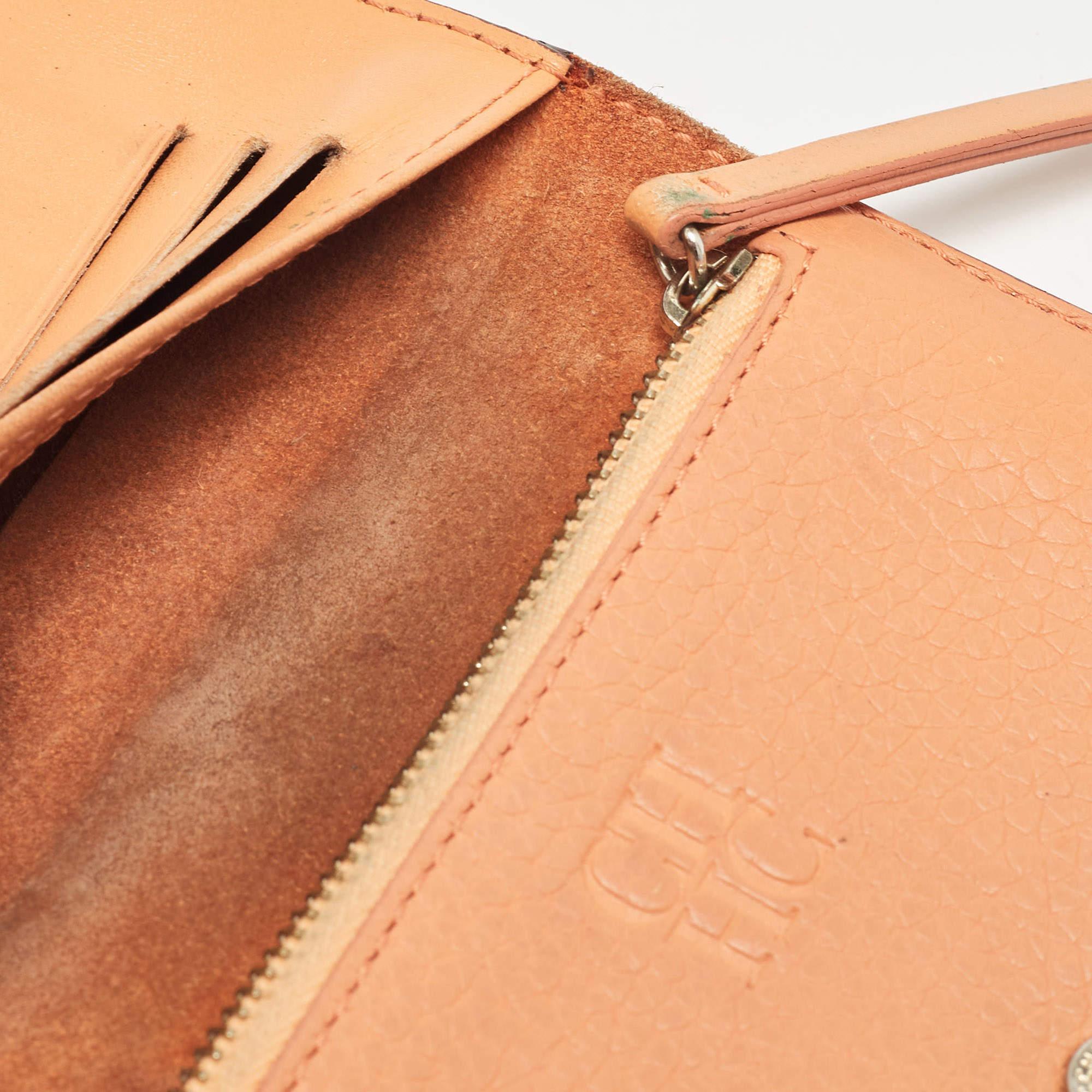 CH Carolina Herrera Peach Leather Compact Flap Wallet For Sale 1