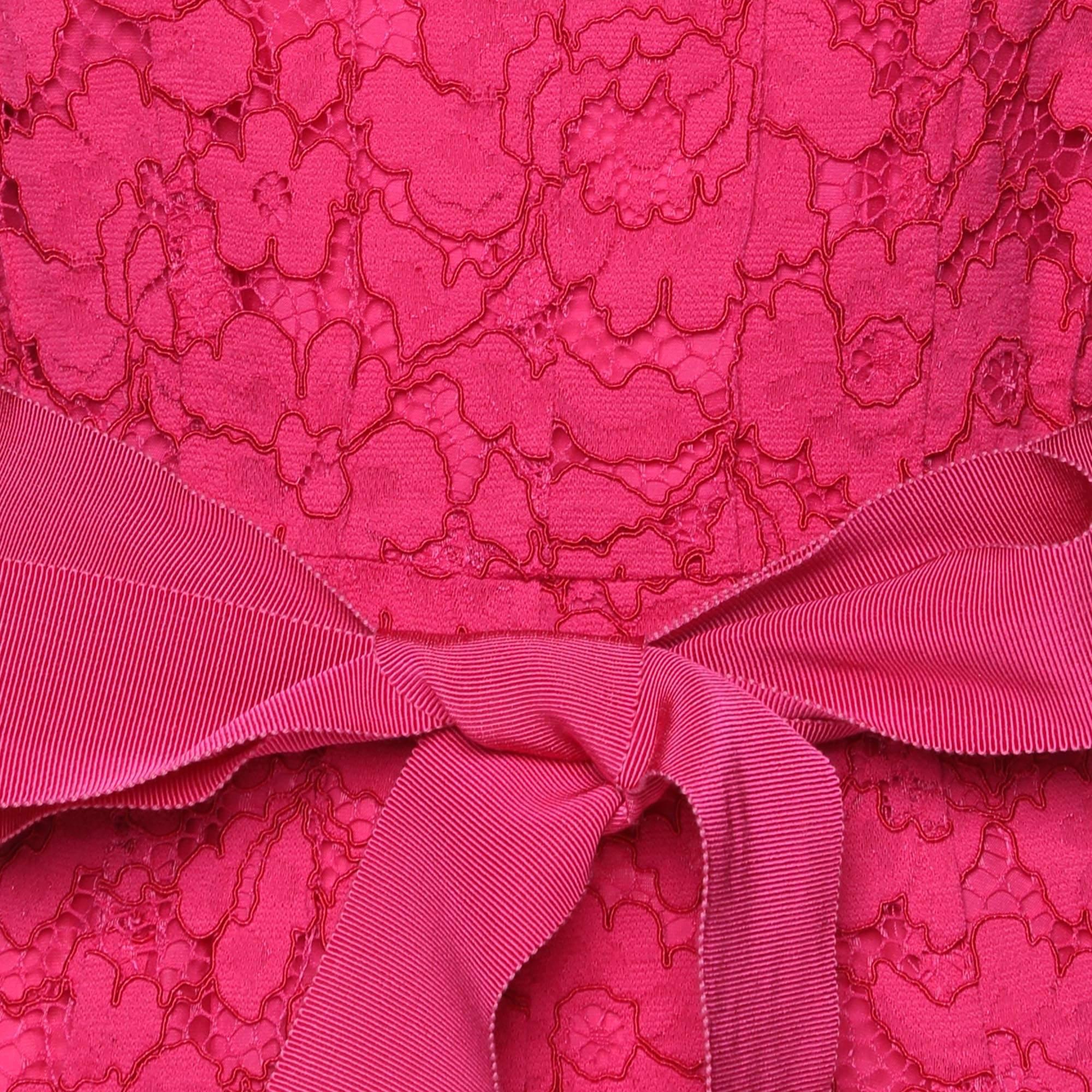 CH Carolina Herrera Pink Floral Lace Belted Midi Dress M In Good Condition In Dubai, Al Qouz 2