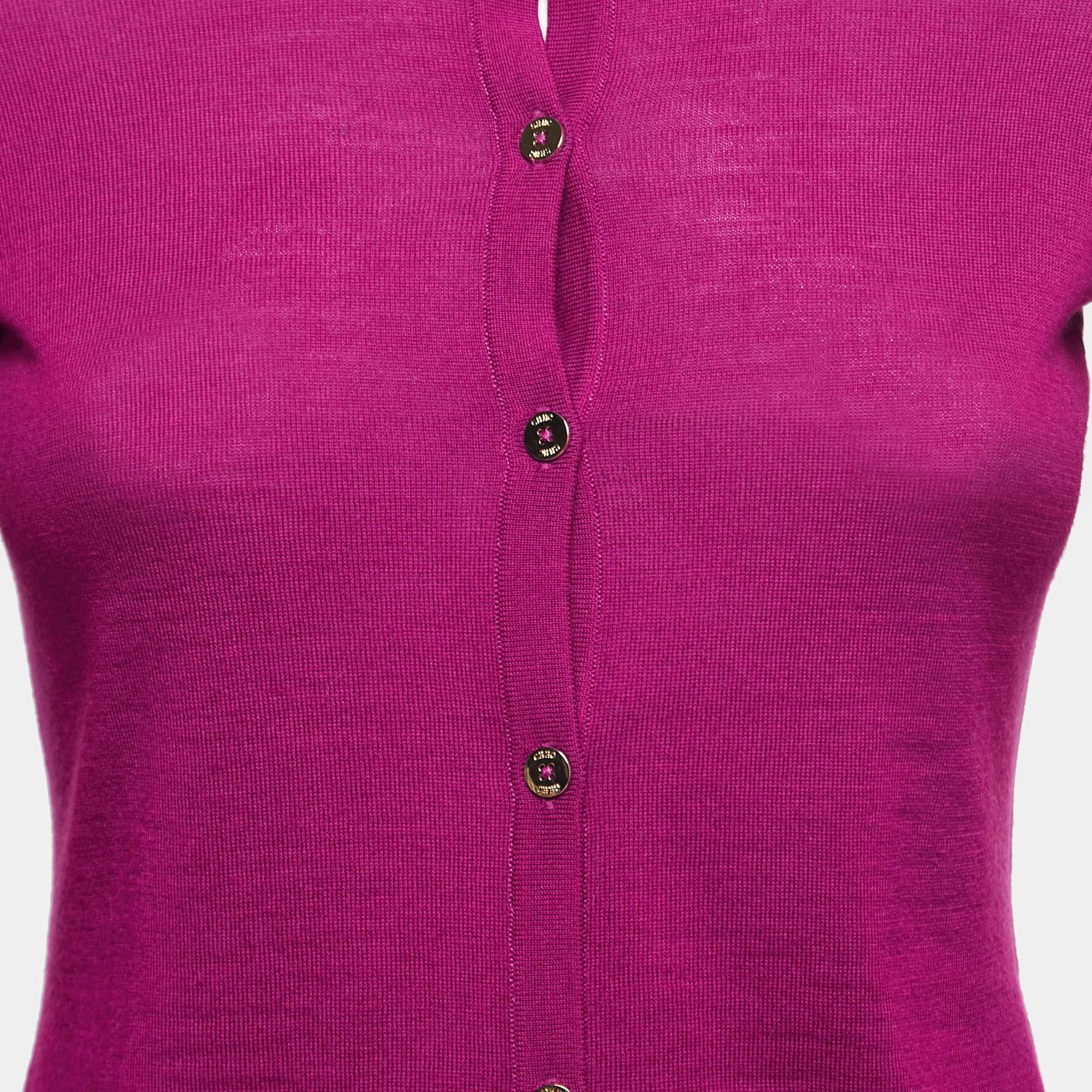 CH Carolina Herrera Lila gestrickte Strickjacke mit Knopfleiste XS (Violett) im Angebot