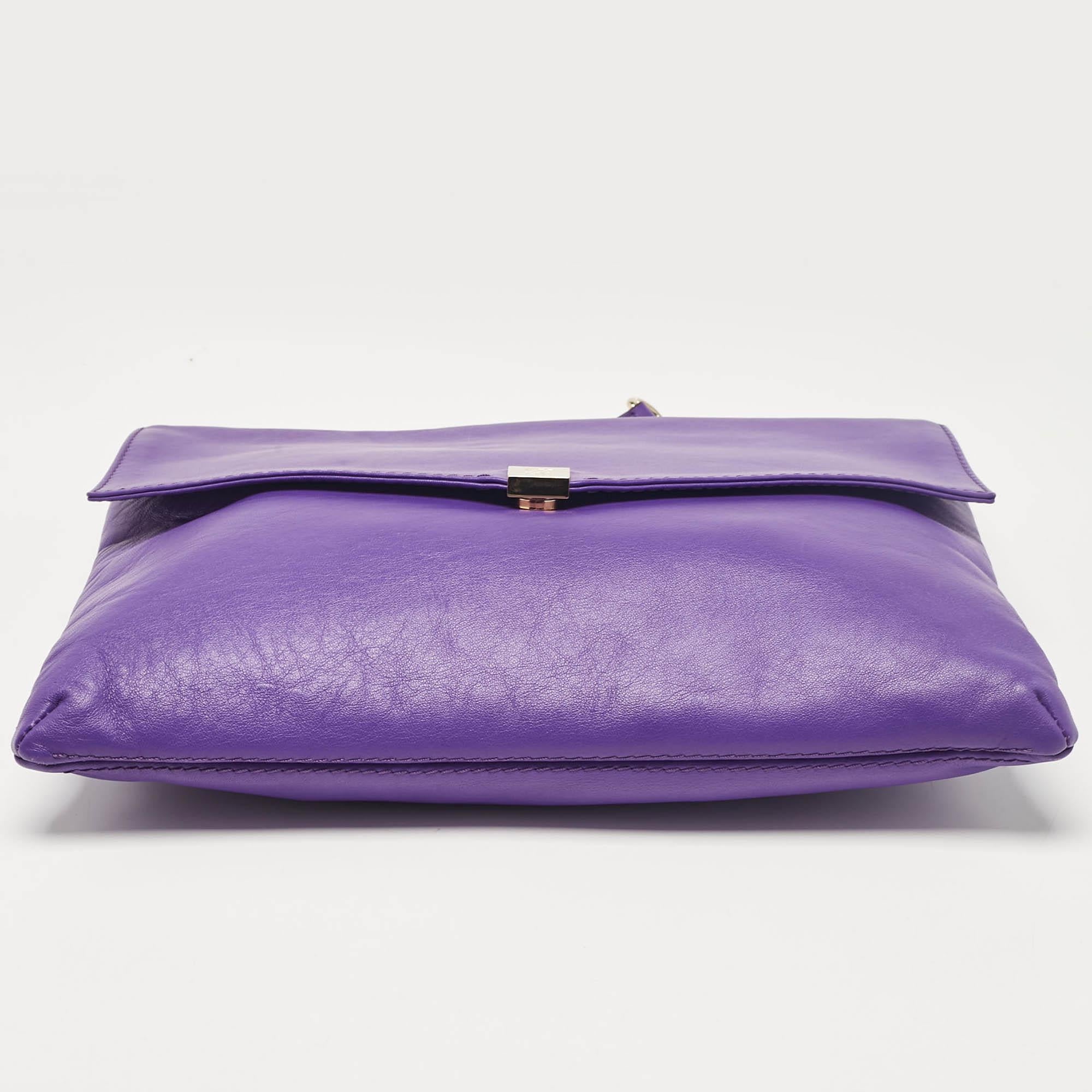 CH Carolina Herrera Purple Leather Flap Shoulder Bag For Sale 4