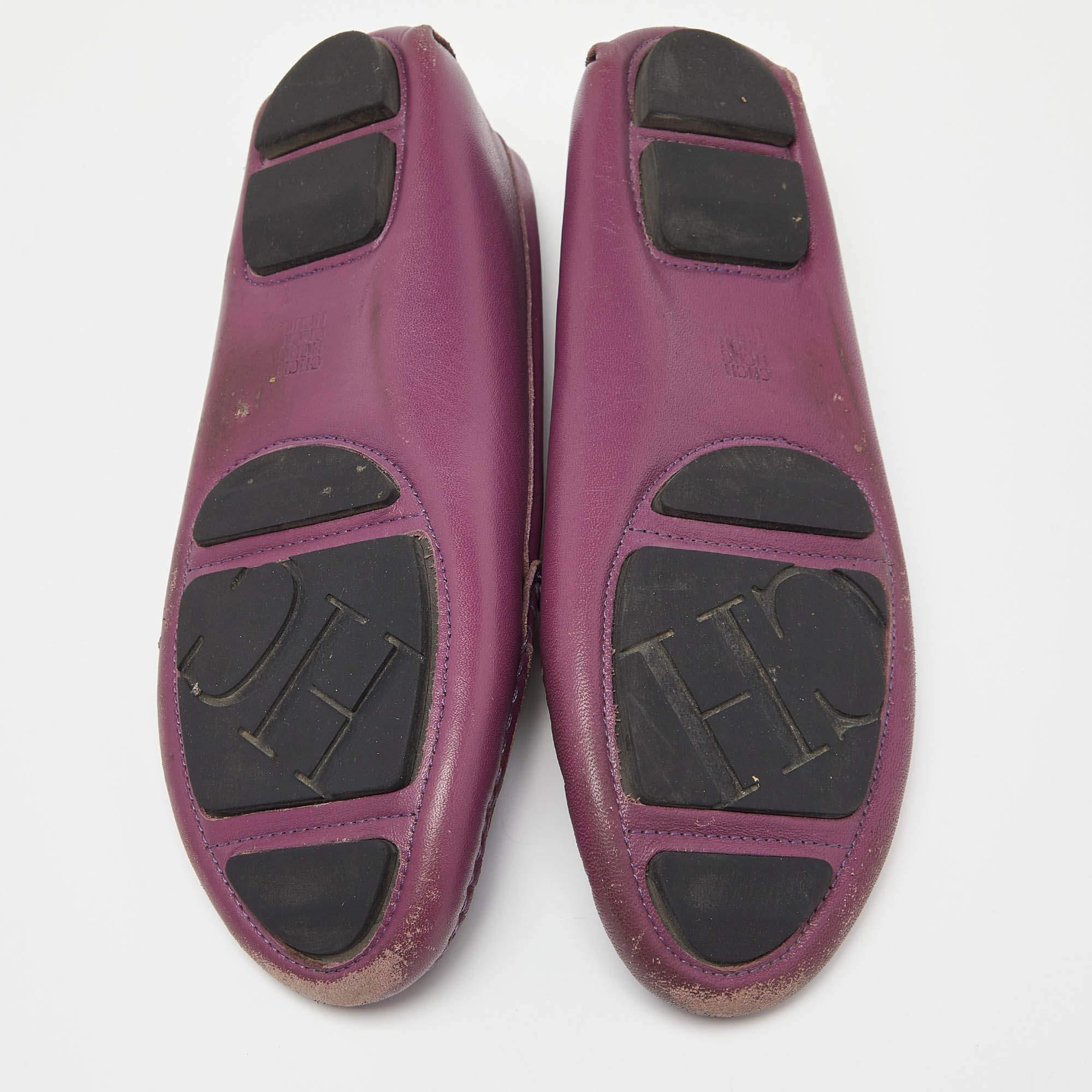 CH Carolina Herrera Mocasines de cuero morado con logotipo Talla 37 en venta 1