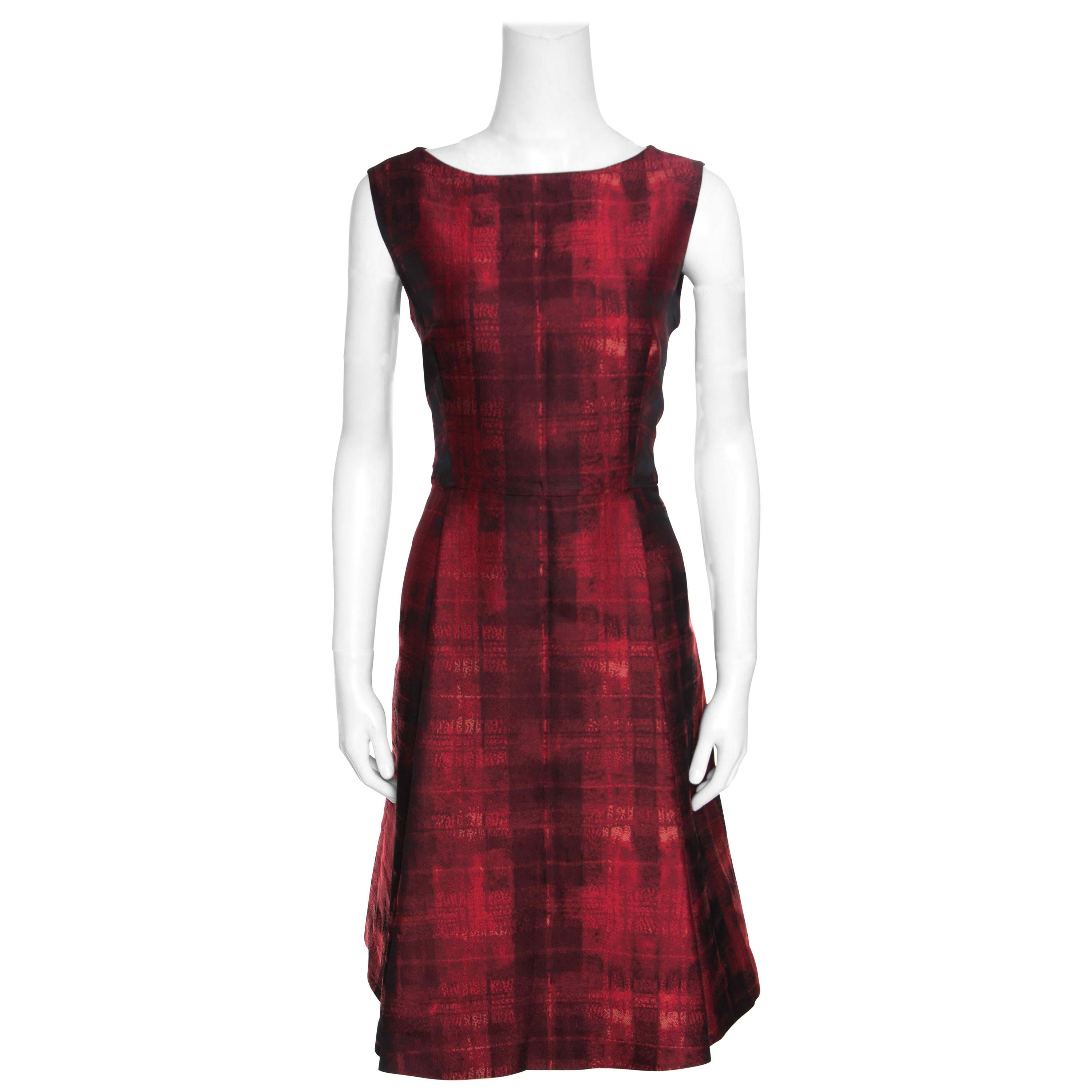 CH Carolina Herrera Red and Black Abstract Pattern Jacquard Sheath Dress L