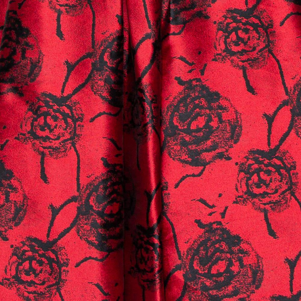 CH Carolina Herrera Red & Black Floral Jacquard Strapless Mermaid Gown M In Fair Condition For Sale In Dubai, Al Qouz 2