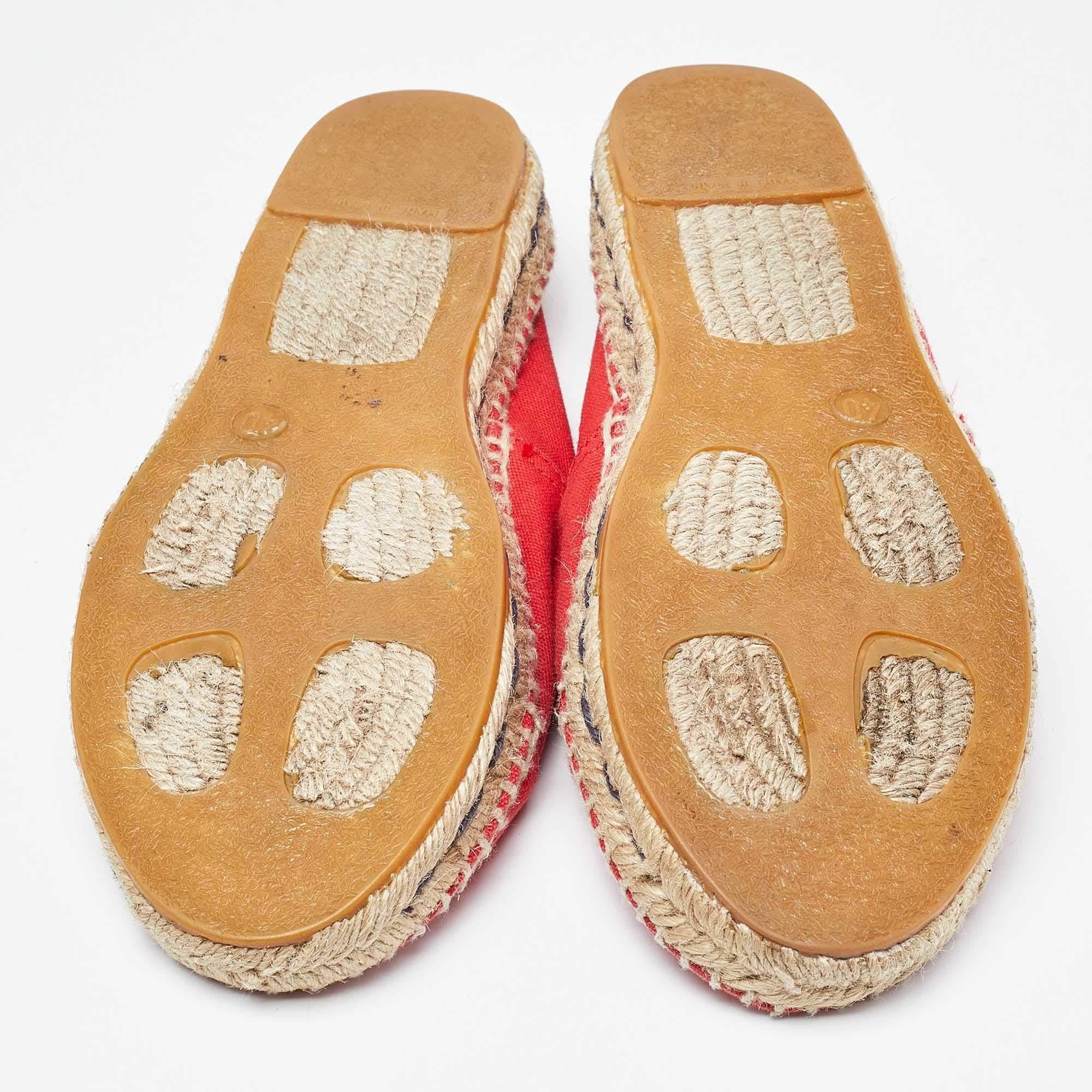 Carolina Herrera Espadrille plates en toile rouge, taille 40 en vente 1