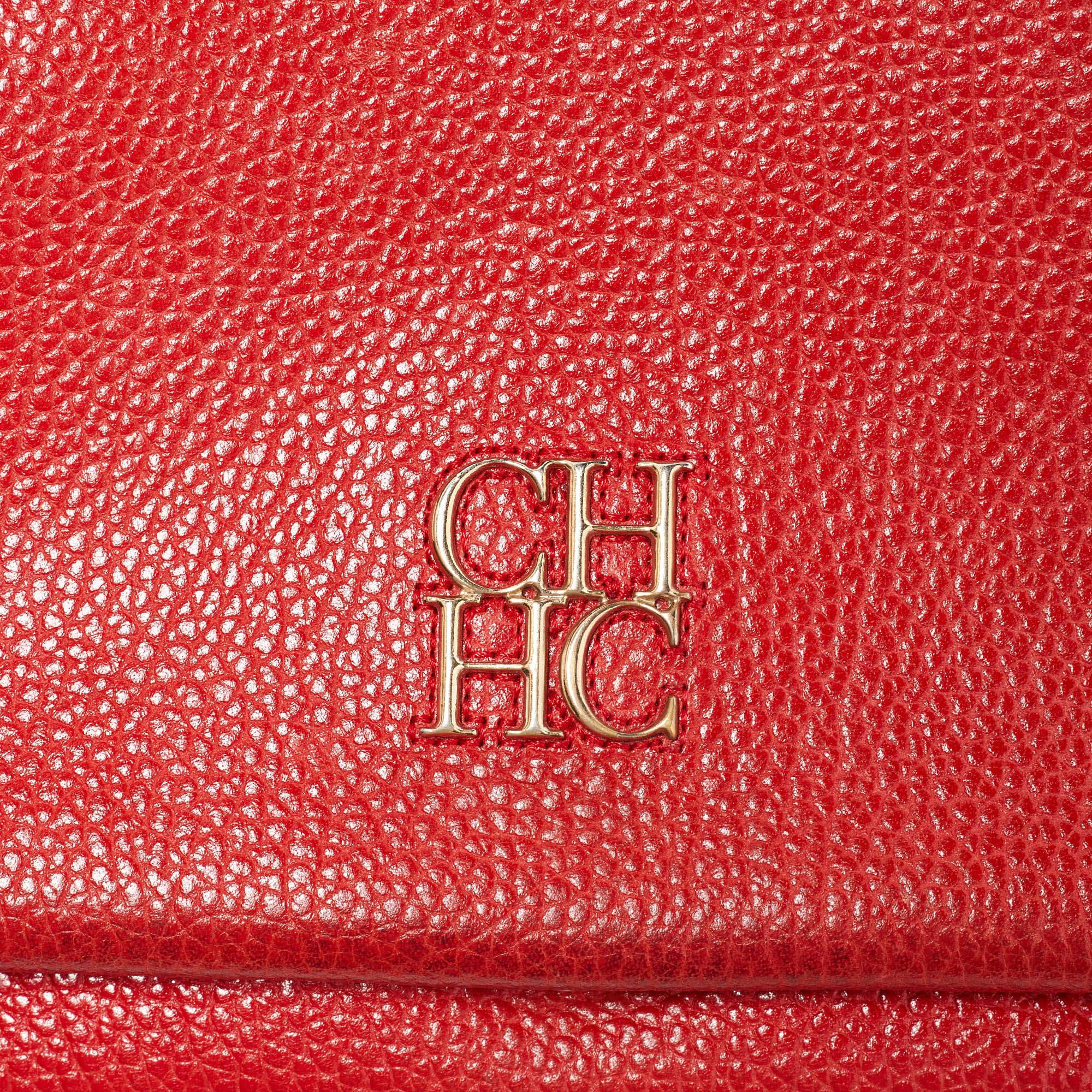 CH Carolina Herrera Bolso de hombro de piel roja con solapa y cadena en venta 1
