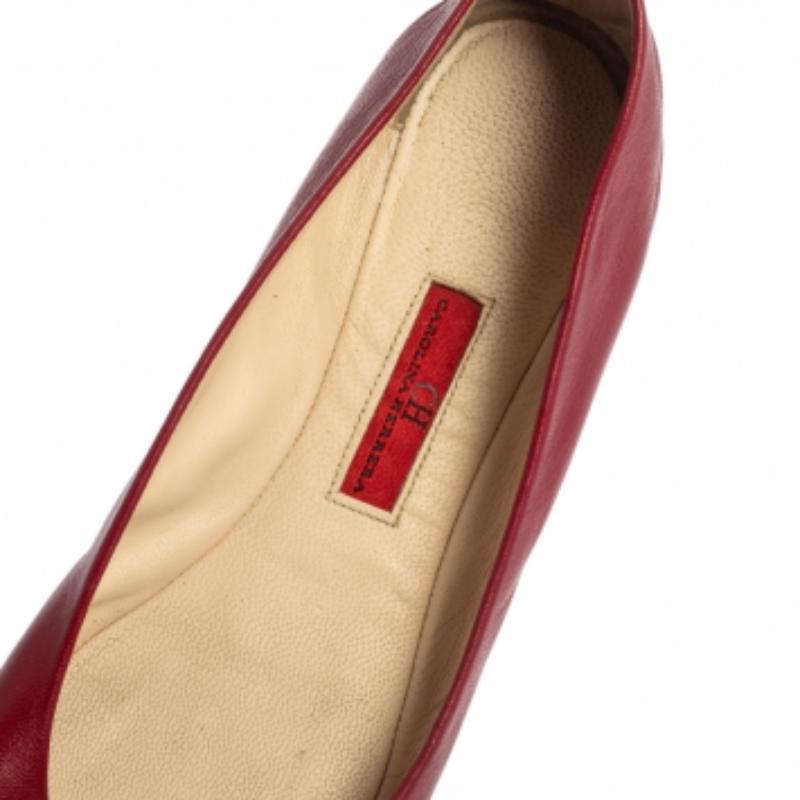 Women's CH Carolina Herrera Red Leather Logo Ballet Flats Size 37 For Sale