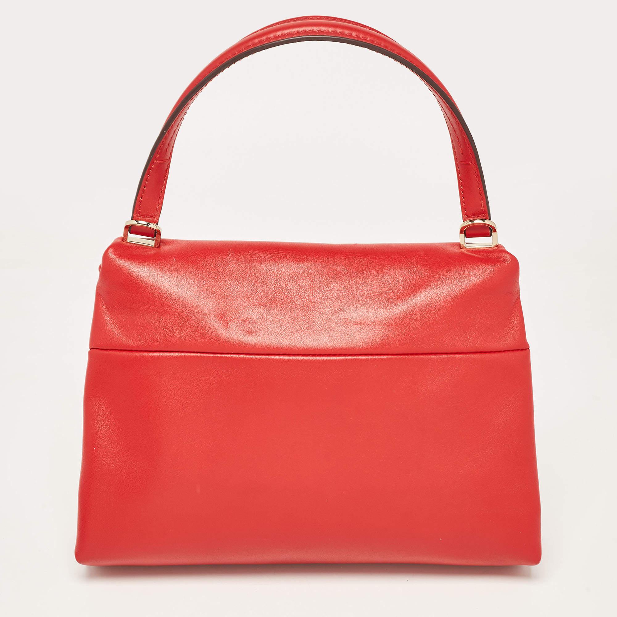 CH Carolina Herrera Red Leather Metal Bar Flap Top Handle Bag For Sale 1