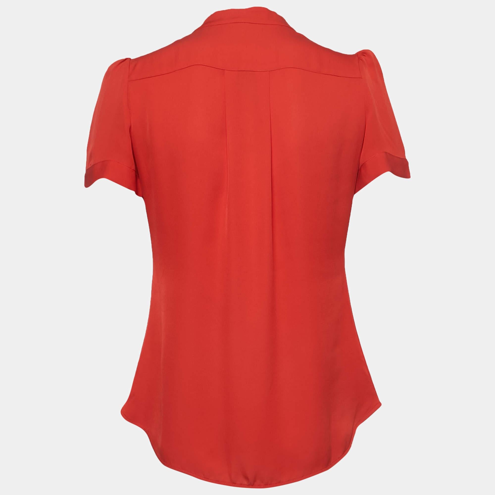 Find great style and comfort while wearing this designer top. Tailored using the best fabric, the creation has been given immense detail. Style it with a skirt and heels.