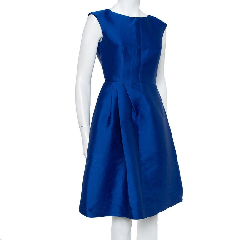 Carolina Herrera - Robe évasée drapée en soie bleu royal CH avec détails,  taille S En vente sur 1stDibs