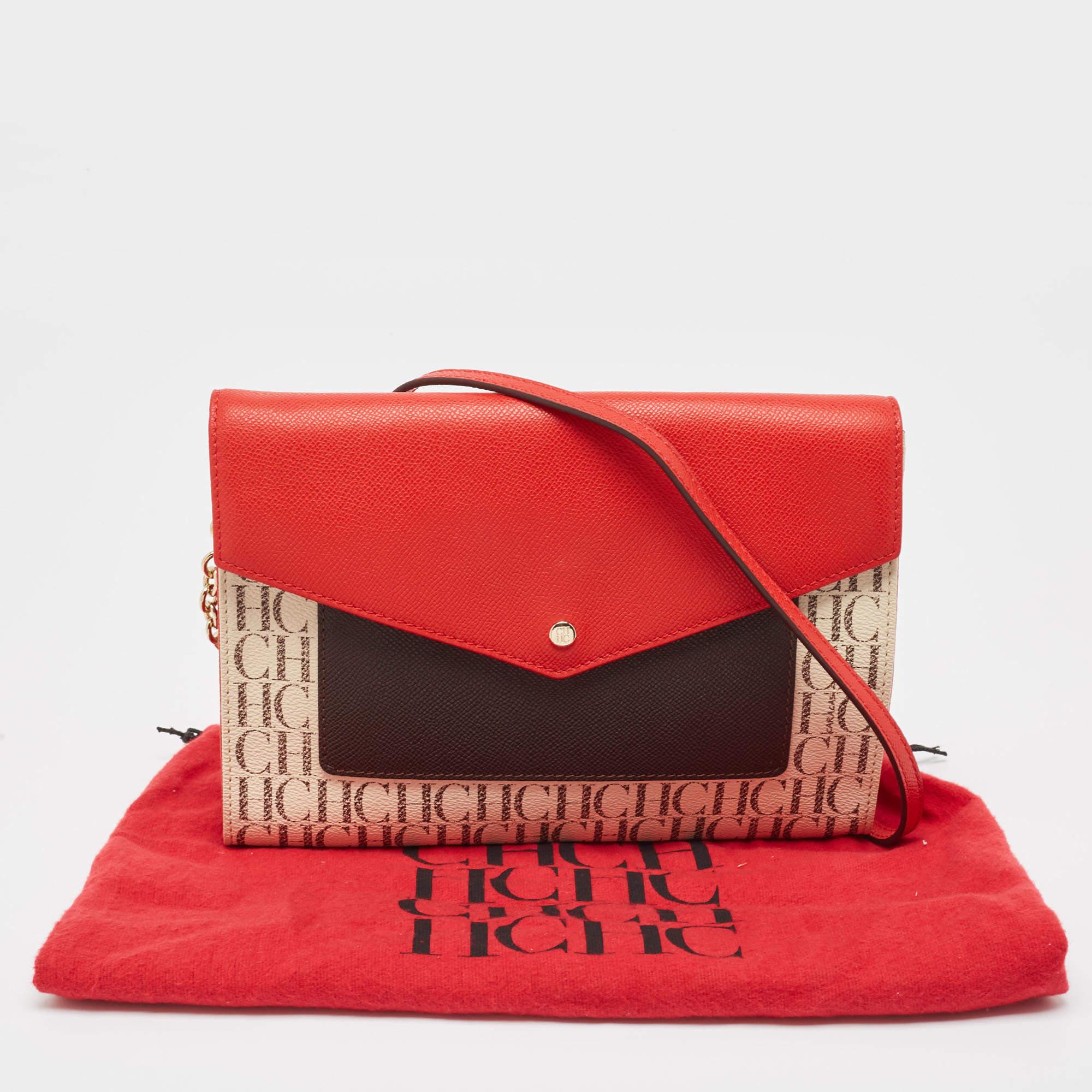 CH Carolina Herrera Signature Coated Canvas and Leather Envelope Shoulder Bag For Sale 7