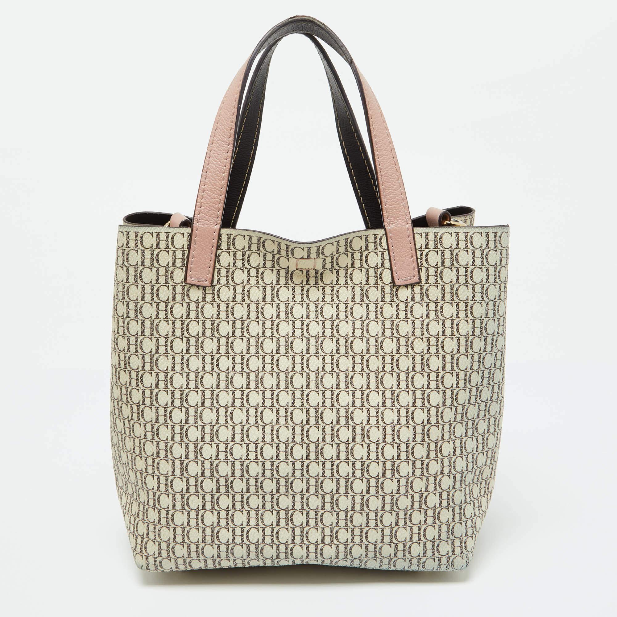 CH Carolina Herrera Signature Coated Canvas Leather Matryoshka Padlock Tote In Fair Condition In Dubai, Al Qouz 2