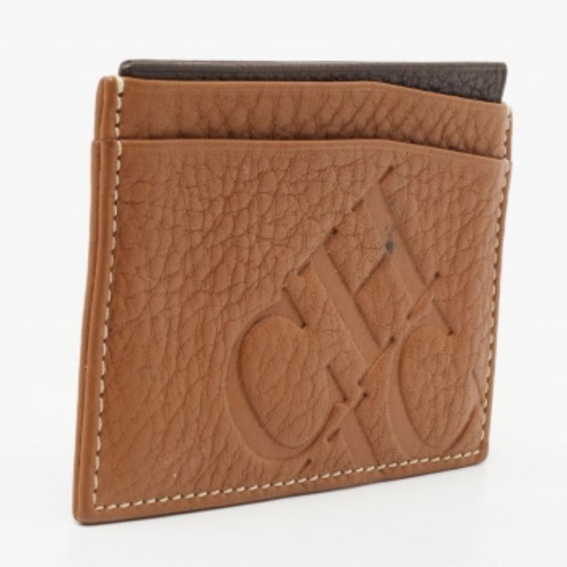 CH Carolina Herrera Tan Monogram Embossed Leather Card Holder For Sale 1