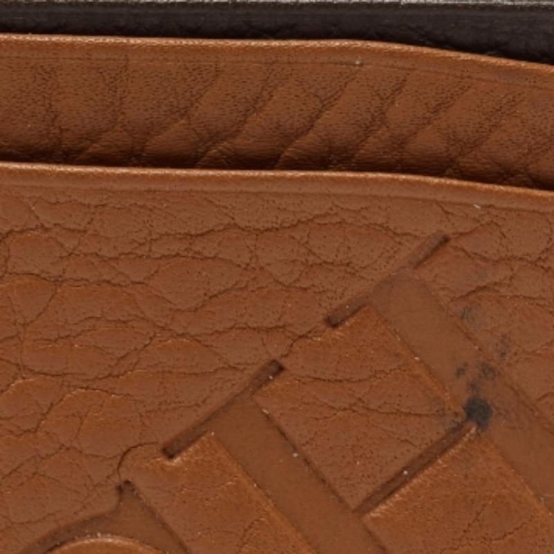 CH Carolina Herrera Tan Monogram Embossed Leather Card Holder For Sale 2